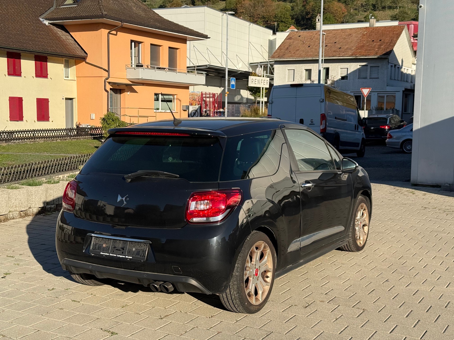 DS AUTOMOBILES DS3 1.6 THP Black & Silver-image-5