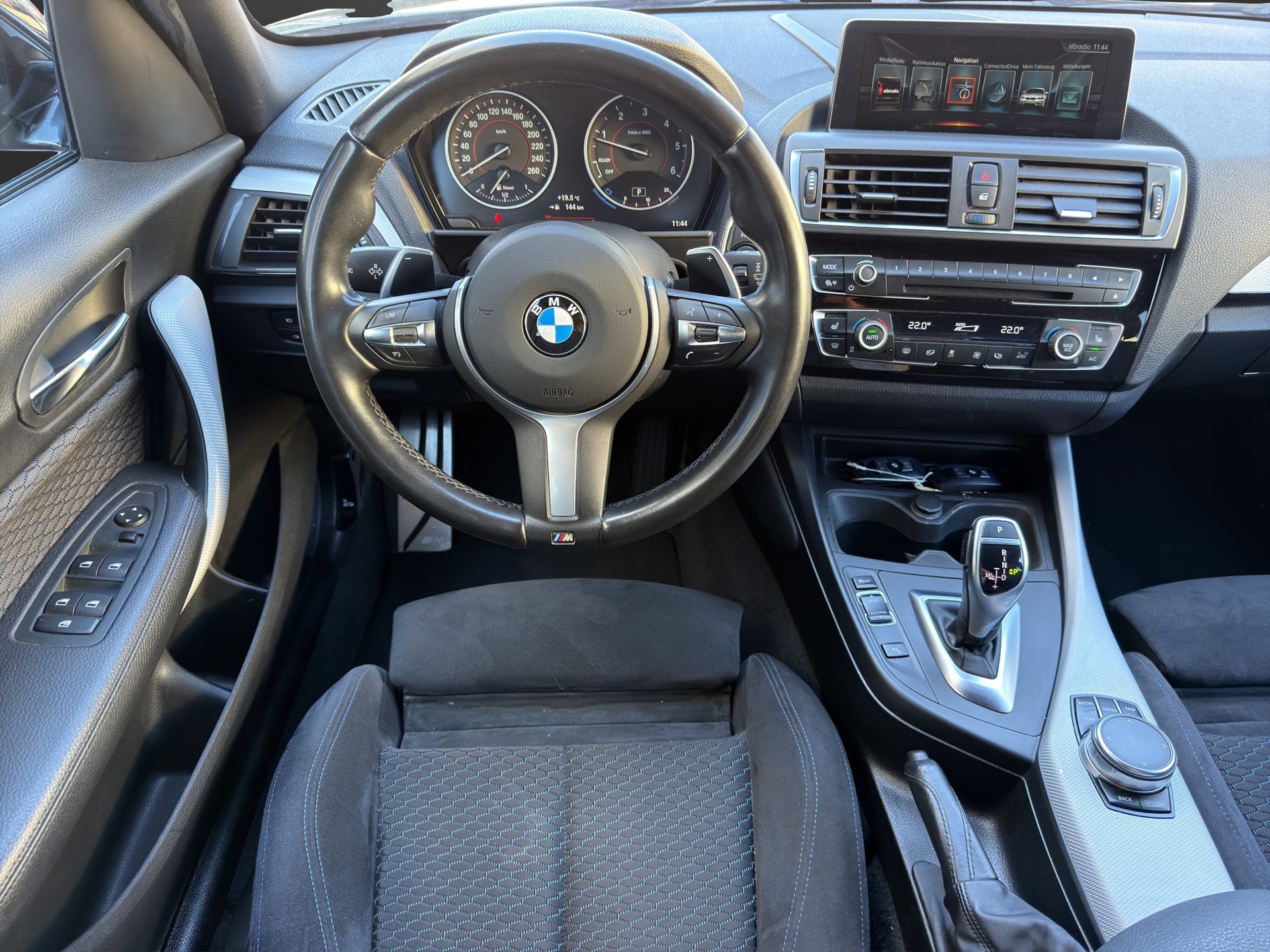 BMW 120d xDrive M Sport Steptronic Frisch MFK/Service-image-9