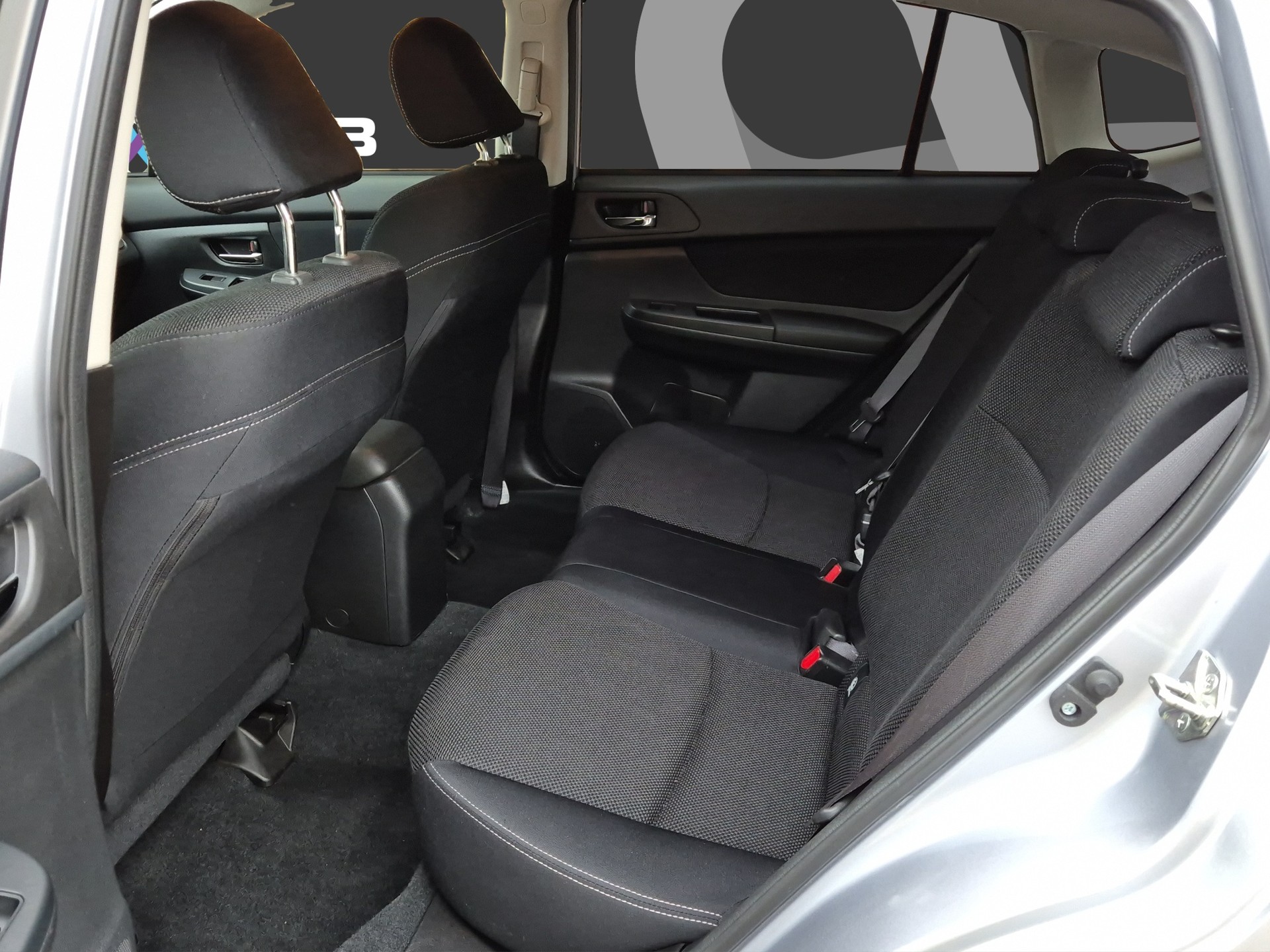 SUBARU XV 2.0 Swiss Two AWD CVT-image-13