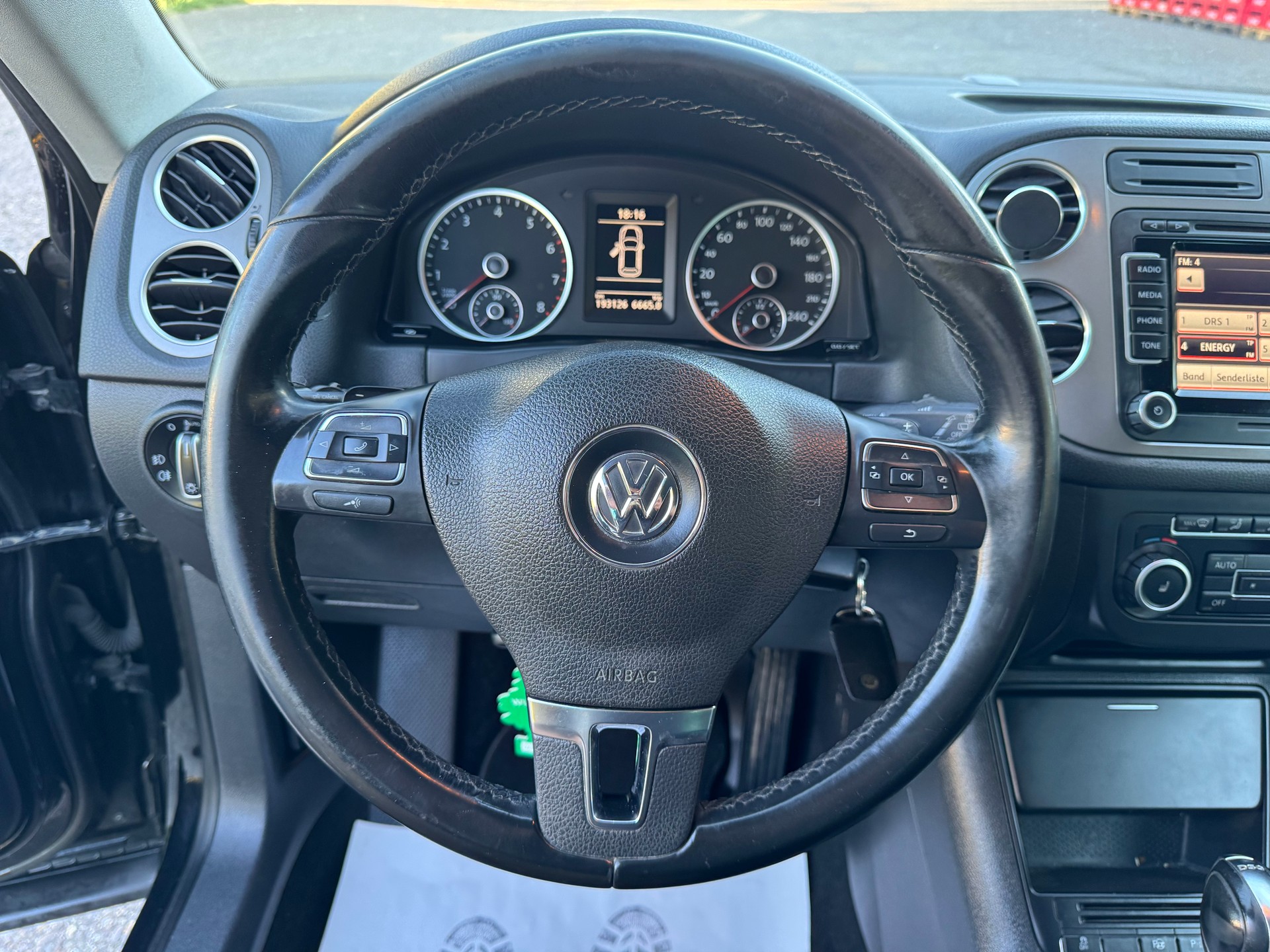 VW Tiguan 2.0 TSI Team DSG-image-17