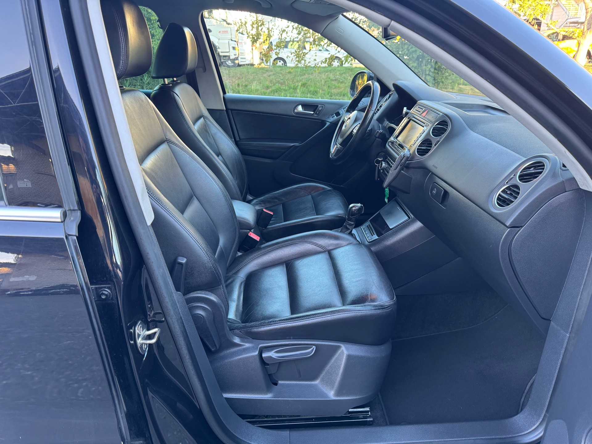 VW Tiguan 2.0 TSI Team DSG-image-9