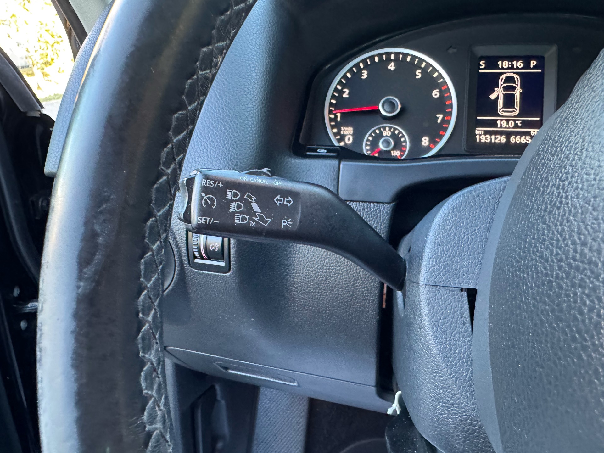 VW Tiguan 2.0 TSI Team DSG-image-19