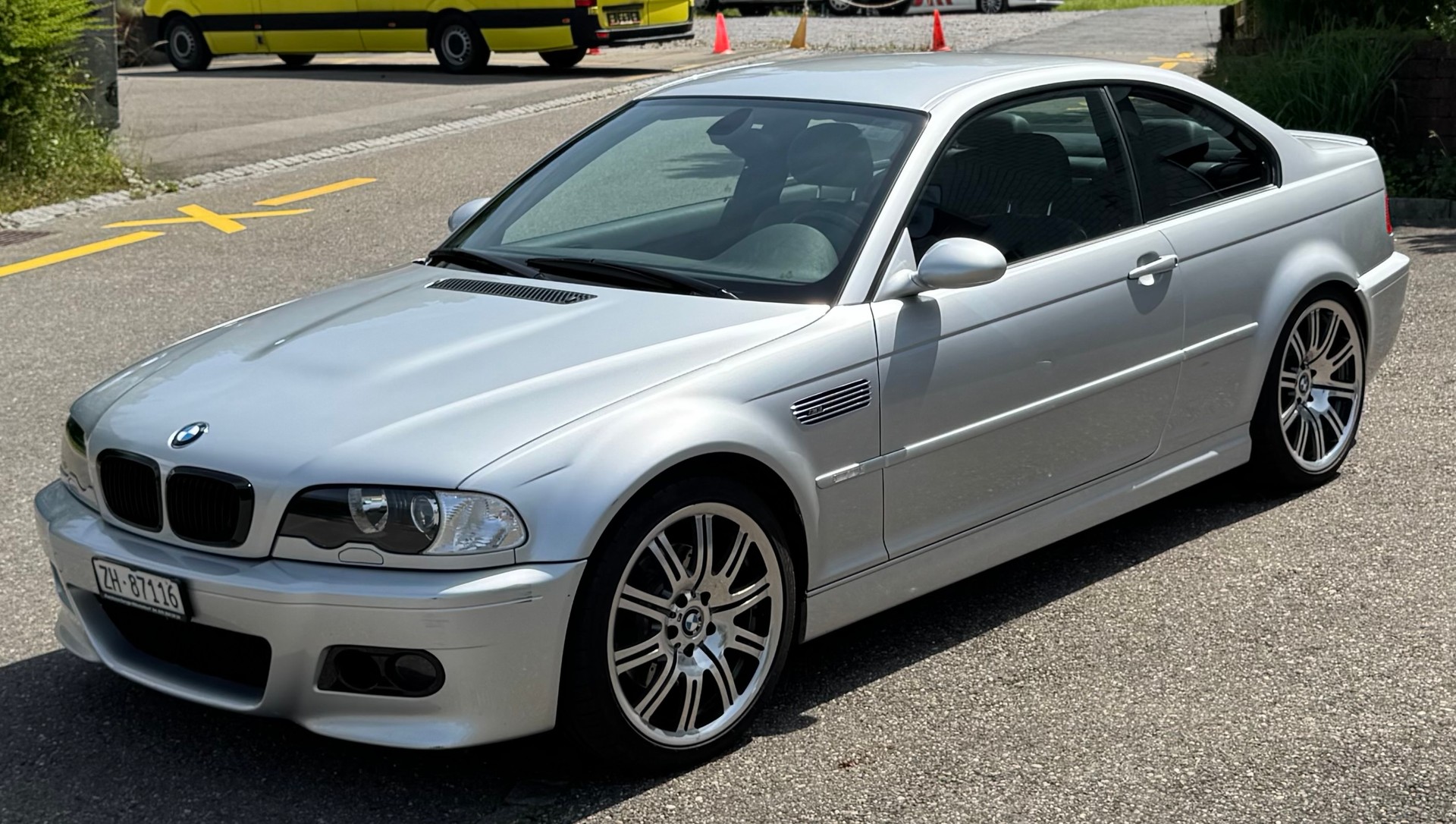 BMW M3 Coupé *Handschalter*1-Hand*-image-1