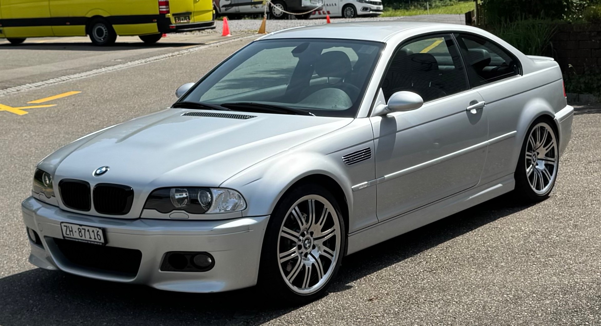 BMW M3 Coupé *Handschalter*1-Hand*-image-2