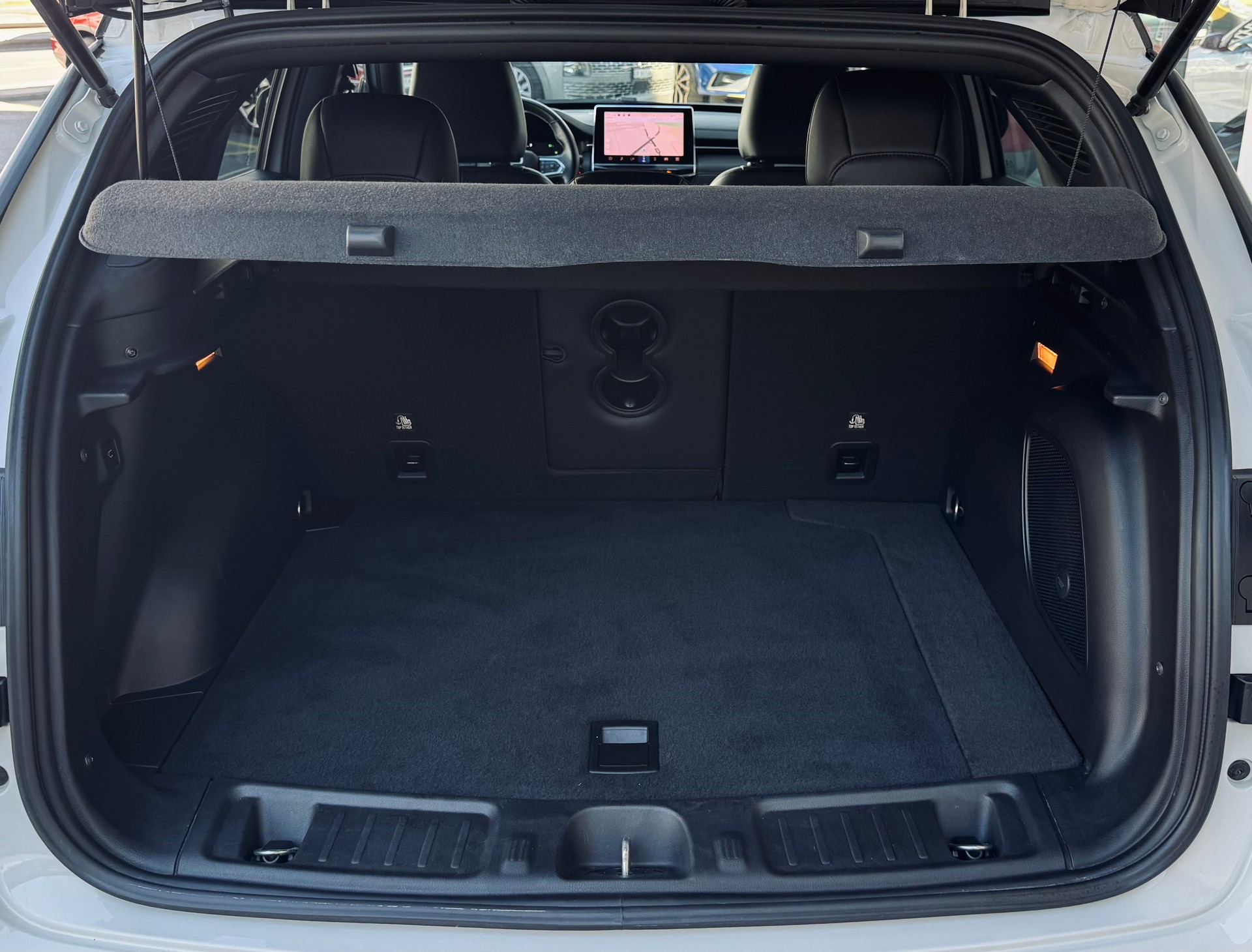 JEEP Compass 1.3 T PHEV S AWD-image-9