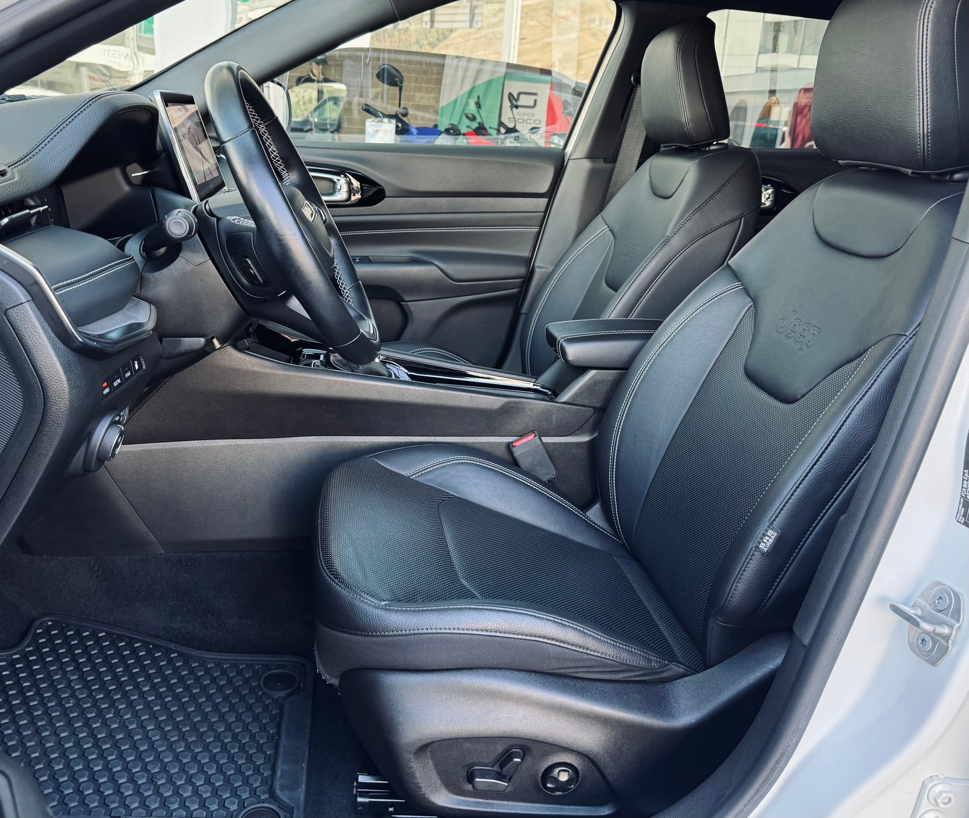 JEEP Compass 1.3 T PHEV S AWD-image-7