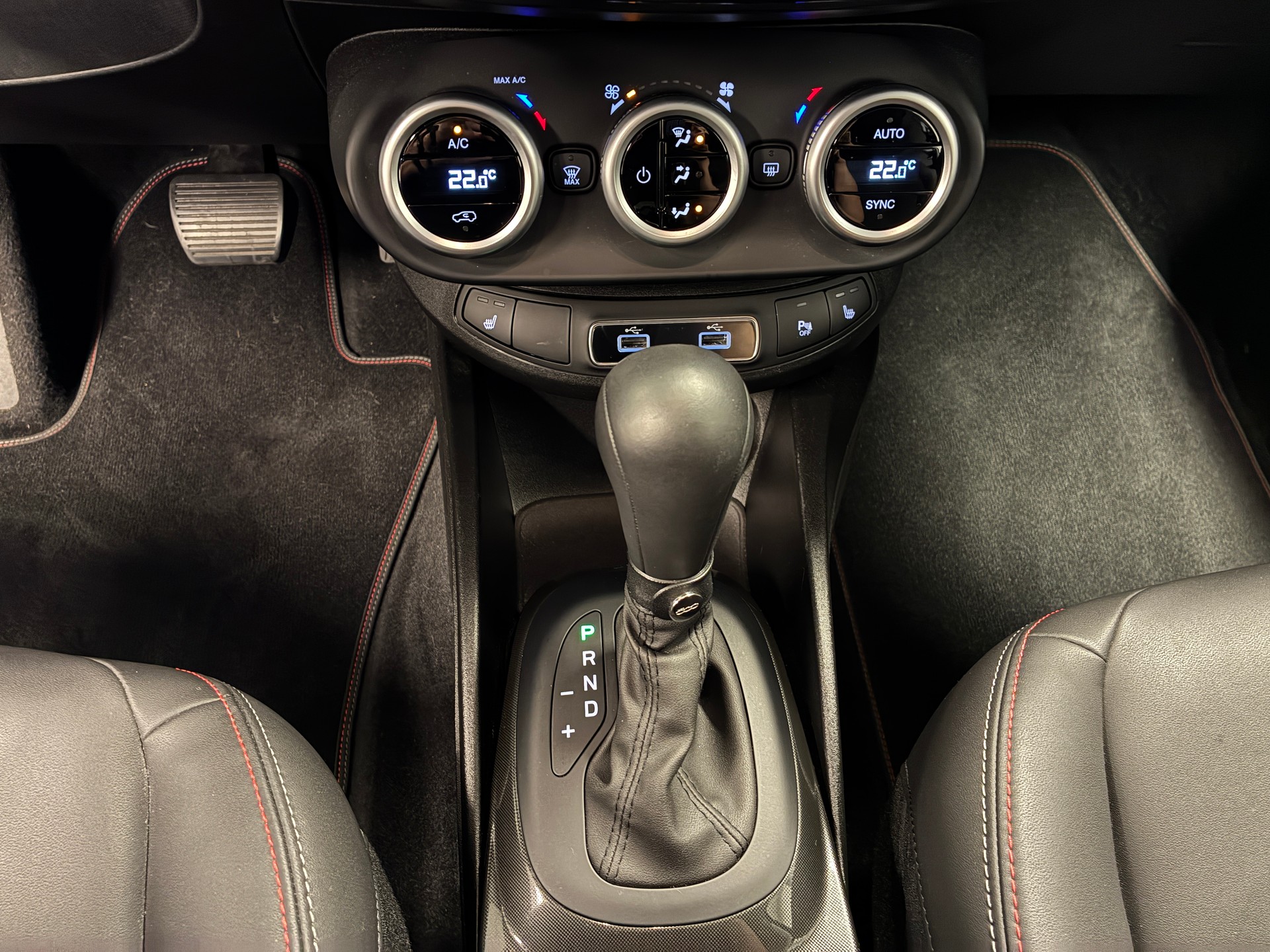 FIAT 500X 1.5 Hybrid Sport Final Edition-image-14