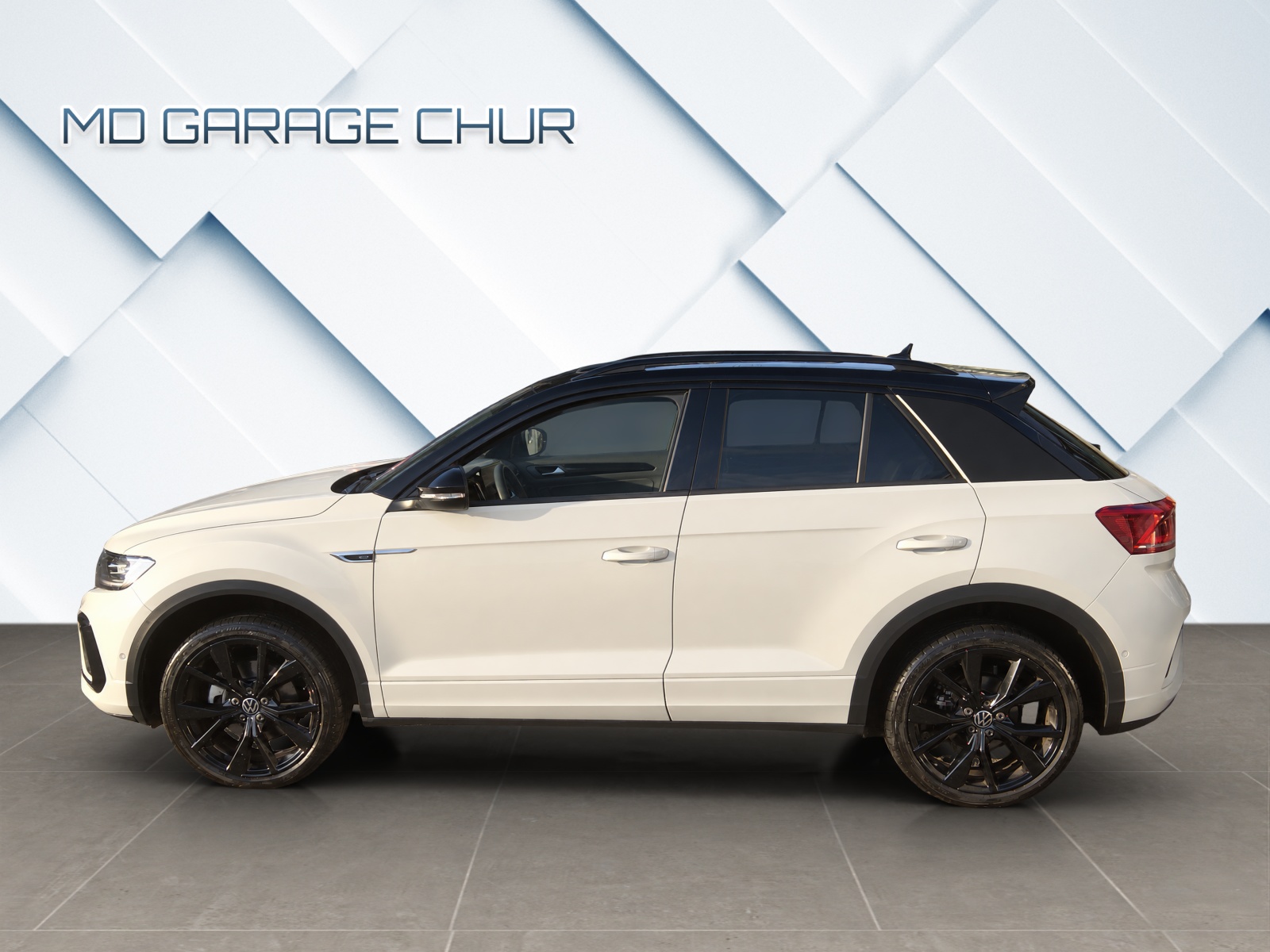 VW T-Roc 2.0 TSI R-Line DSG 4Motion-image-2