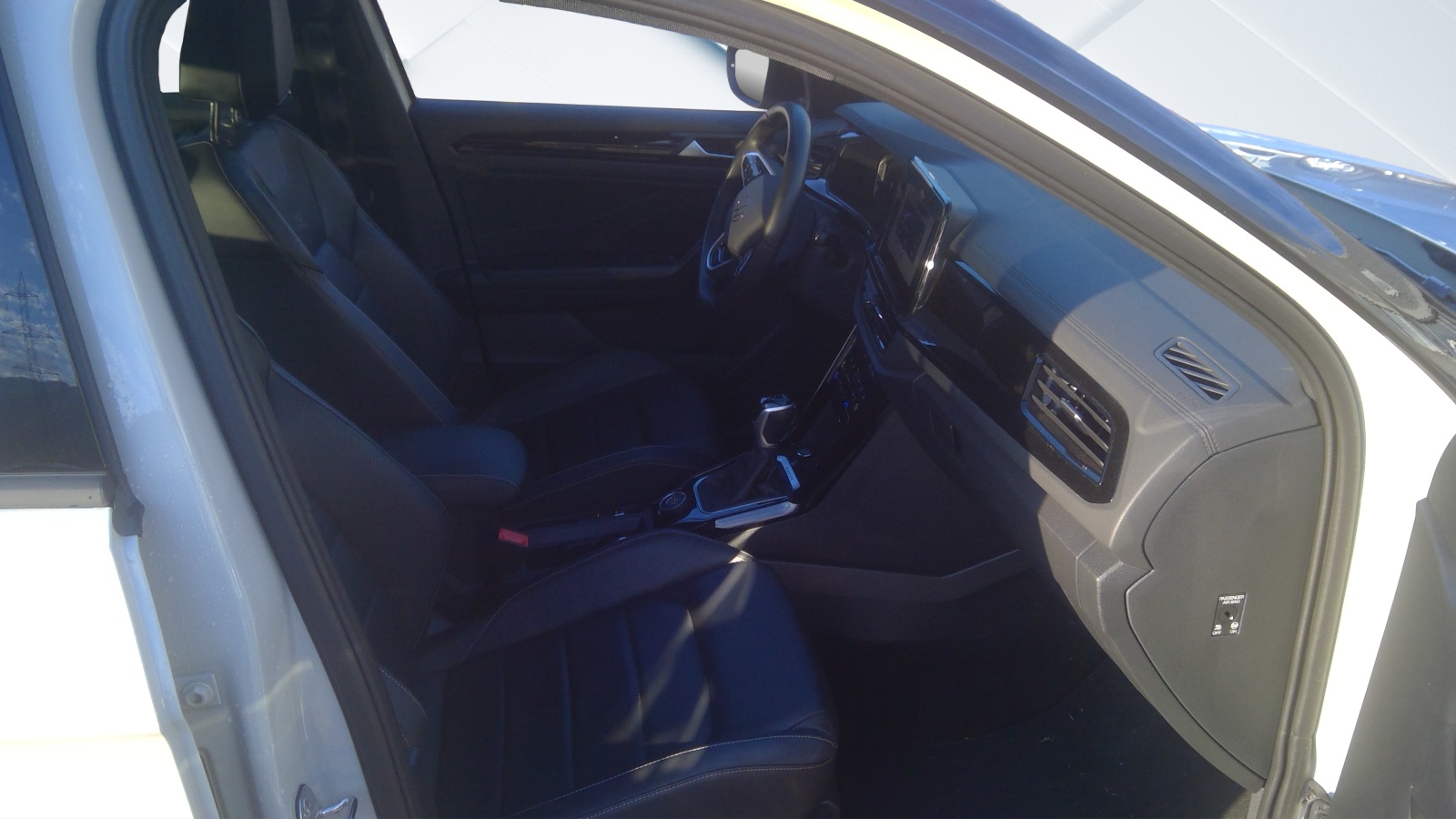 VW T-Roc 2.0 TSI R-Line DSG 4Motion-image-4
