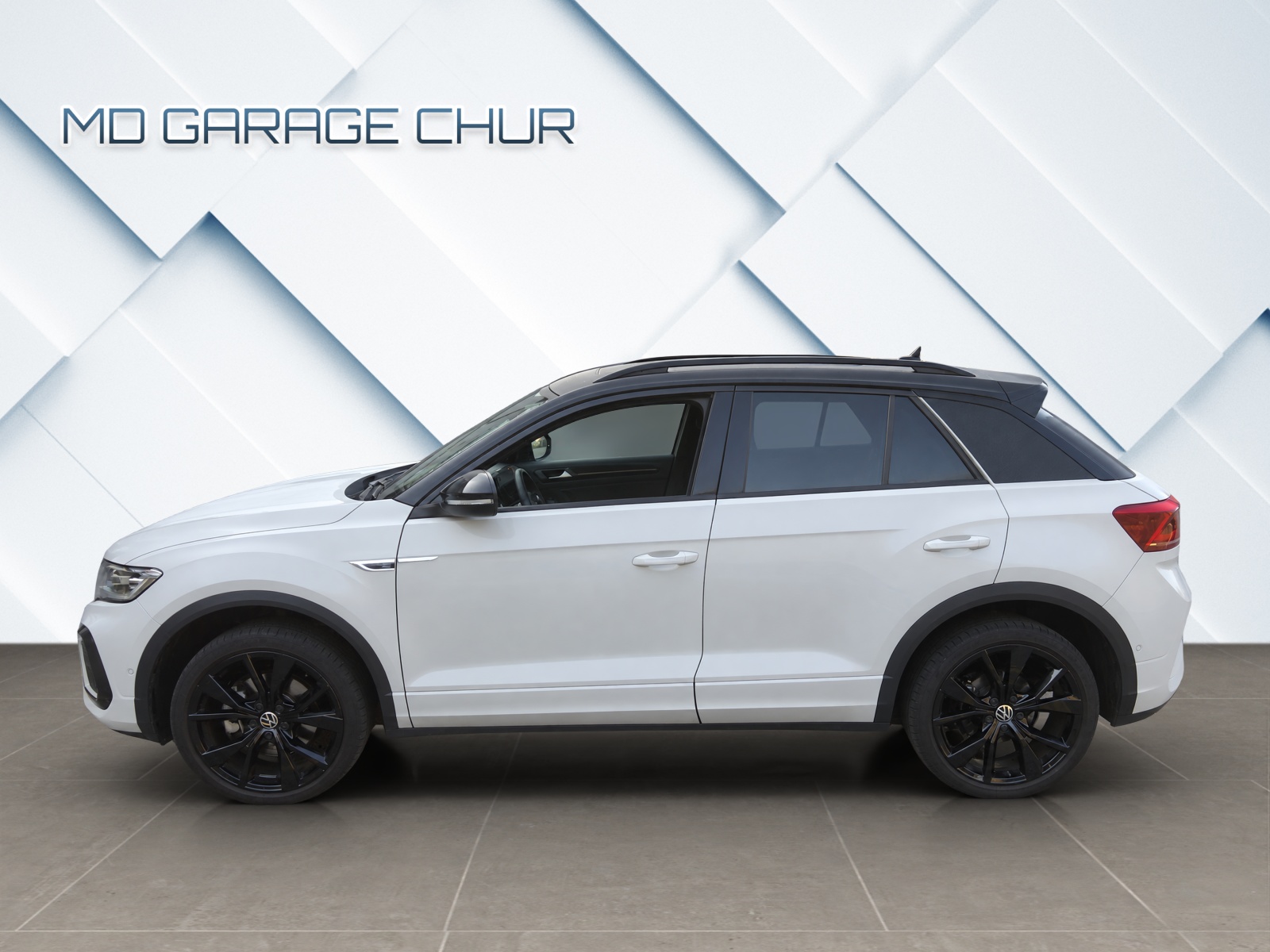 VW T-Roc 2.0 TSI R-Line DSG 4Motion-image-2