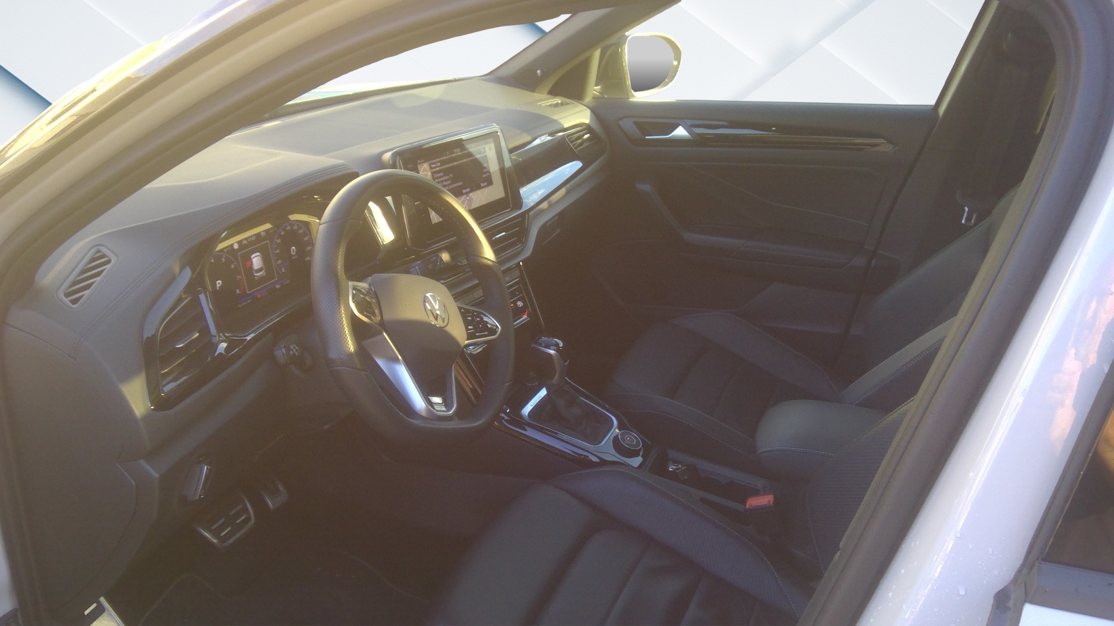 VW T-Roc 2.0 TSI R-Line DSG 4Motion-image-10