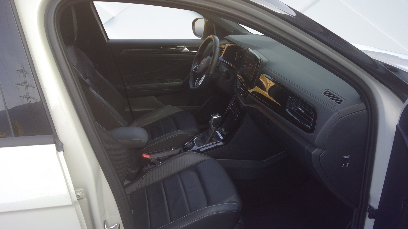 VW T-Roc 2.0 TSI R-Line DSG 4Motion-image-4