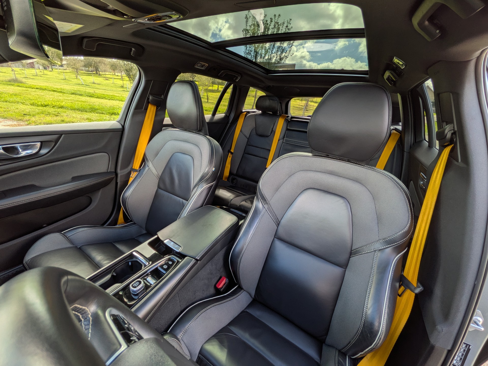 VOLVO V60 T8 eAWD Twin Engine POLESTAR Geartronic-image-14