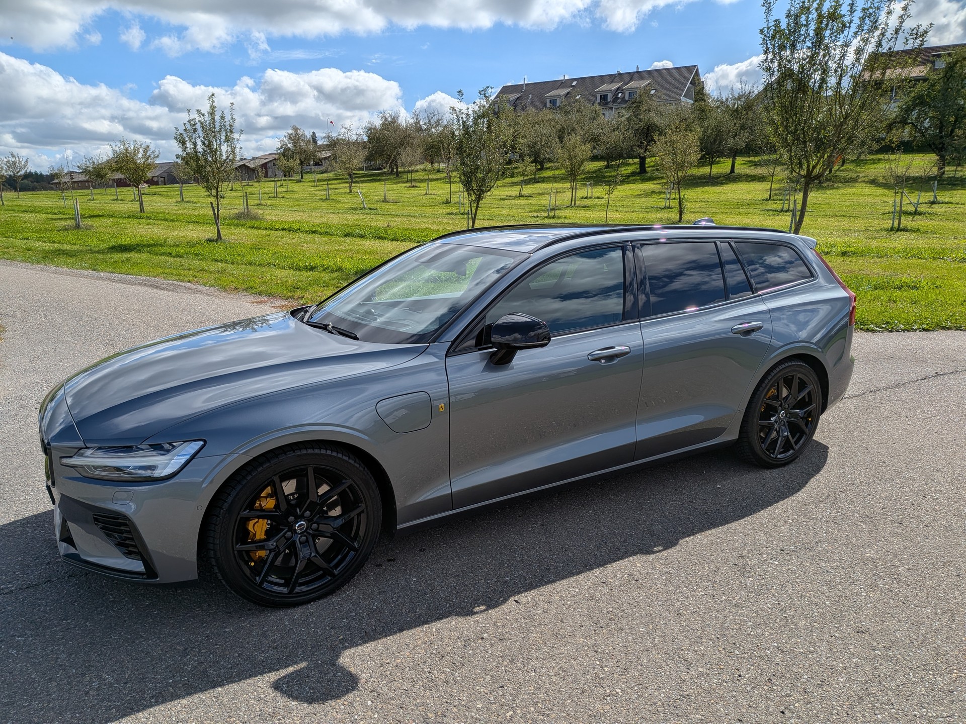 VOLVO V60 T8 eAWD Twin Engine POLESTAR Geartronic-image-1