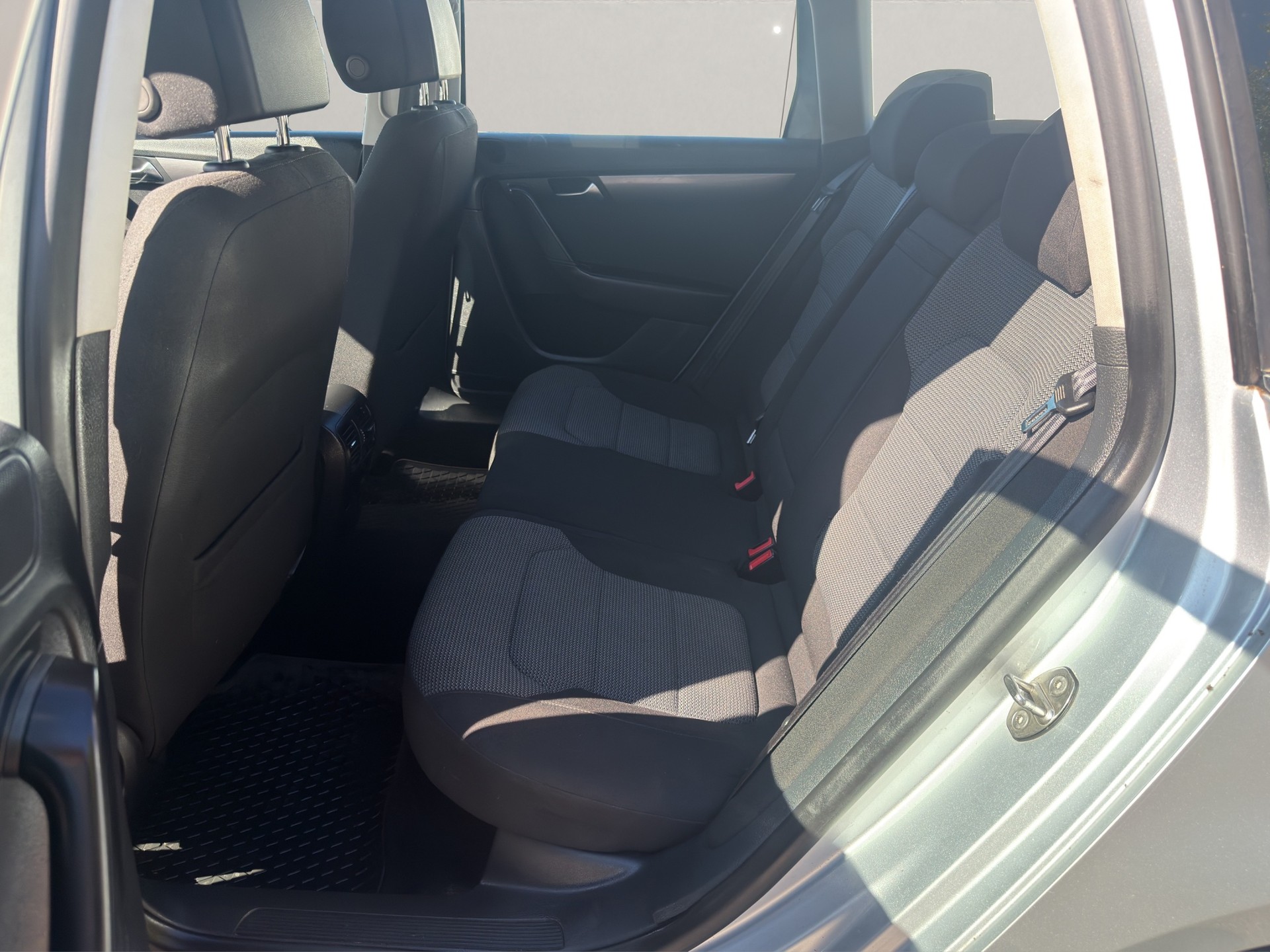 VW Passat Variant 1.8 TSI Highline DSG-image-11