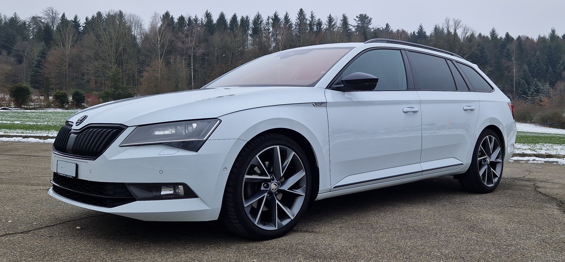 SKODA 2.0 TDI 190 SportLine+ 4x4 DSG-image-3