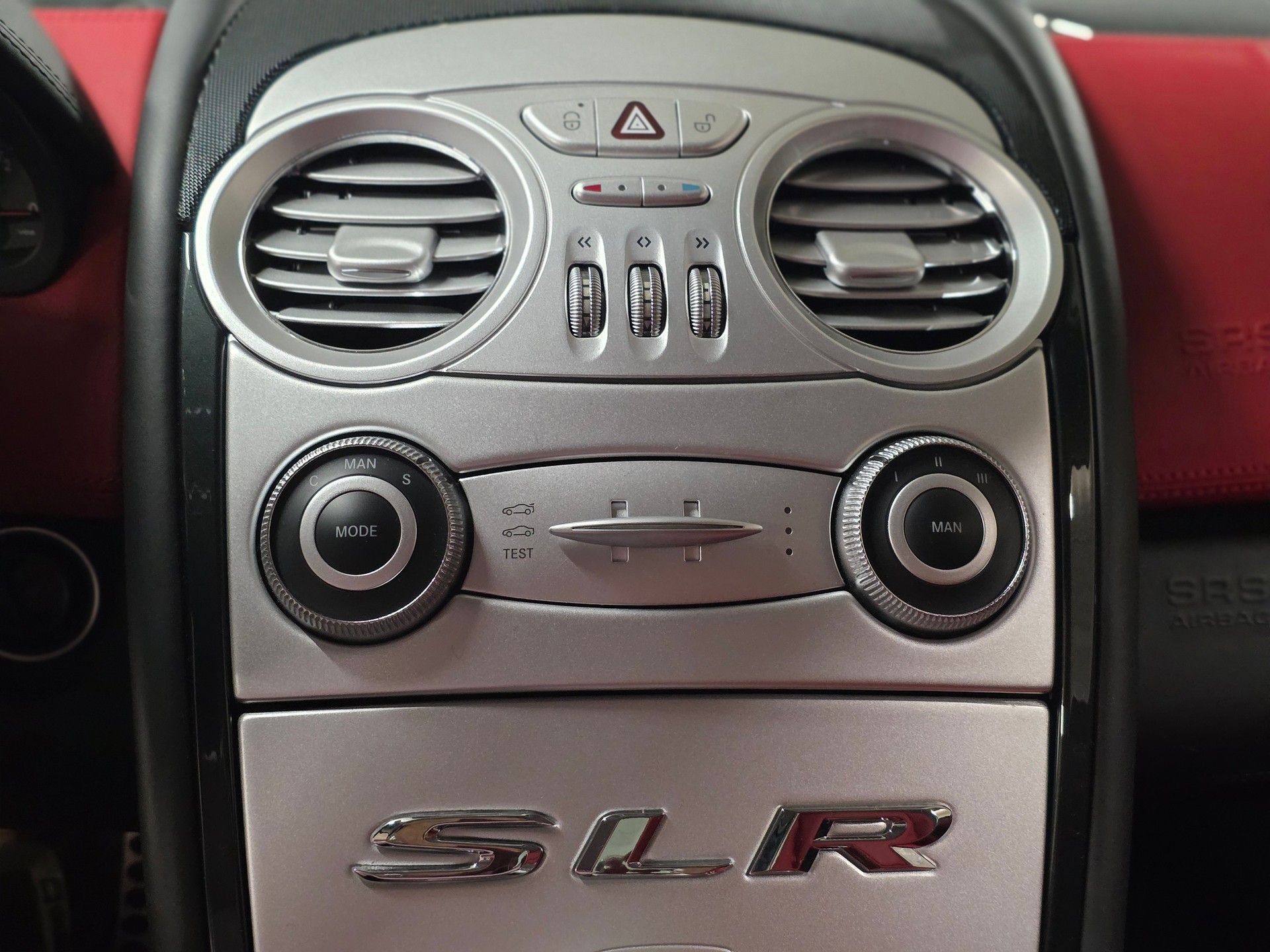 MERCEDES-BENZ Série suisse-image-8