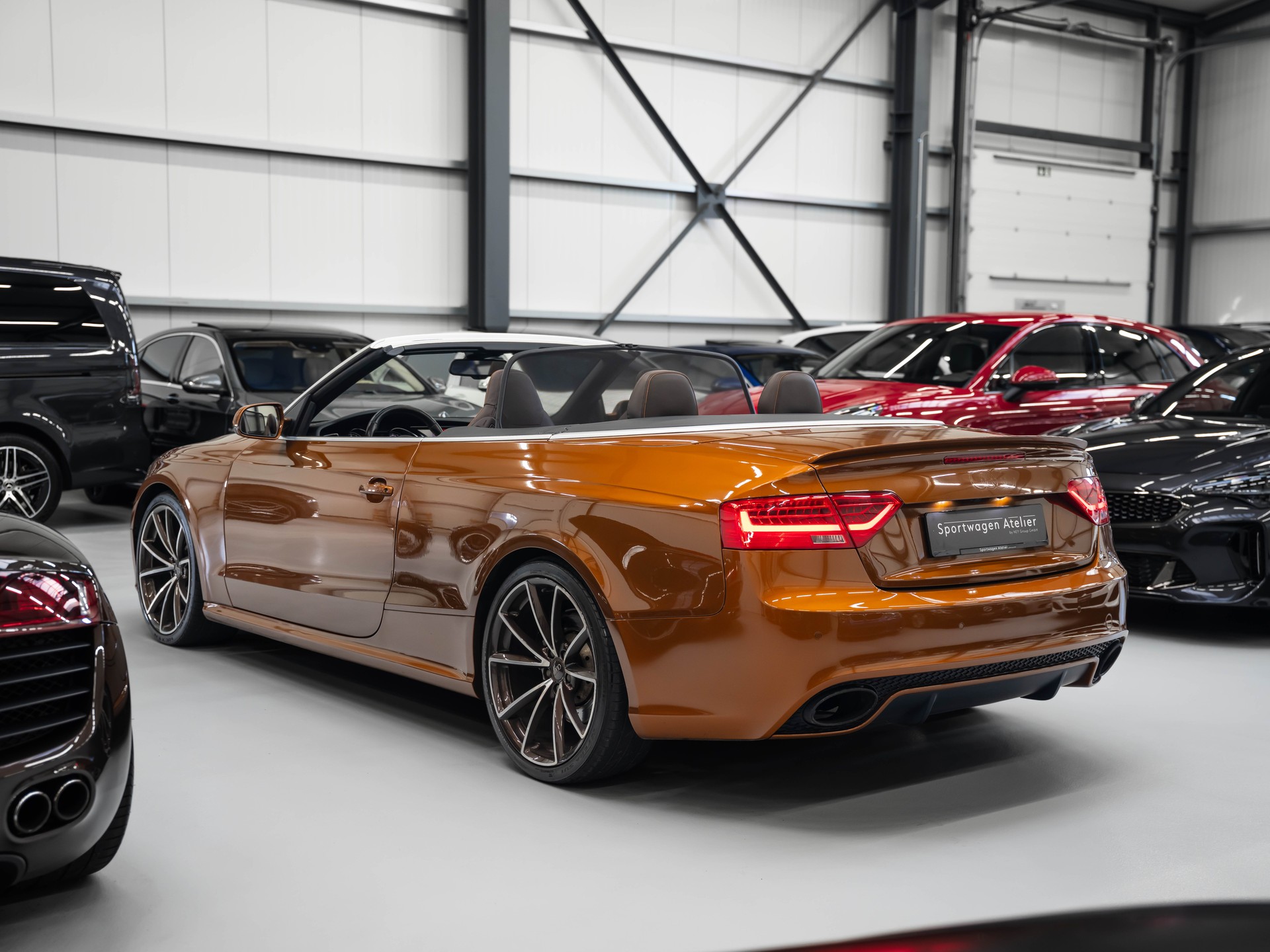 AUDI RS5 Cabrio 4.2 FSI quattro S-tronic-showroom-element-2