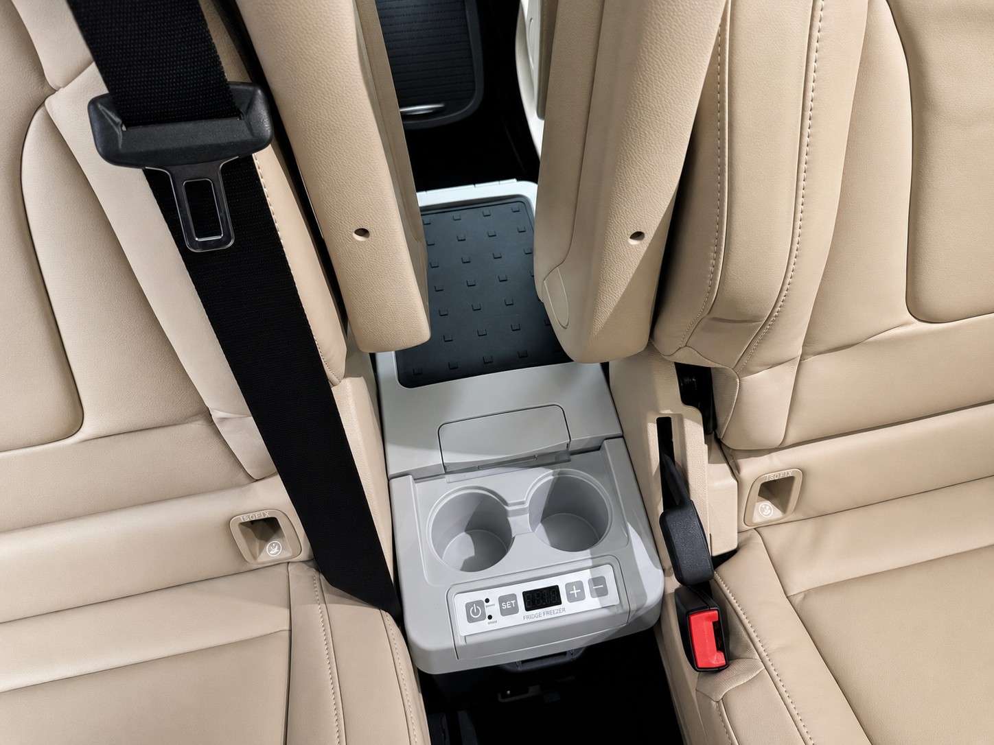 MERCEDES-BENZ Extralang Swiss Edition 4Matic 9G-Tronic-image-14