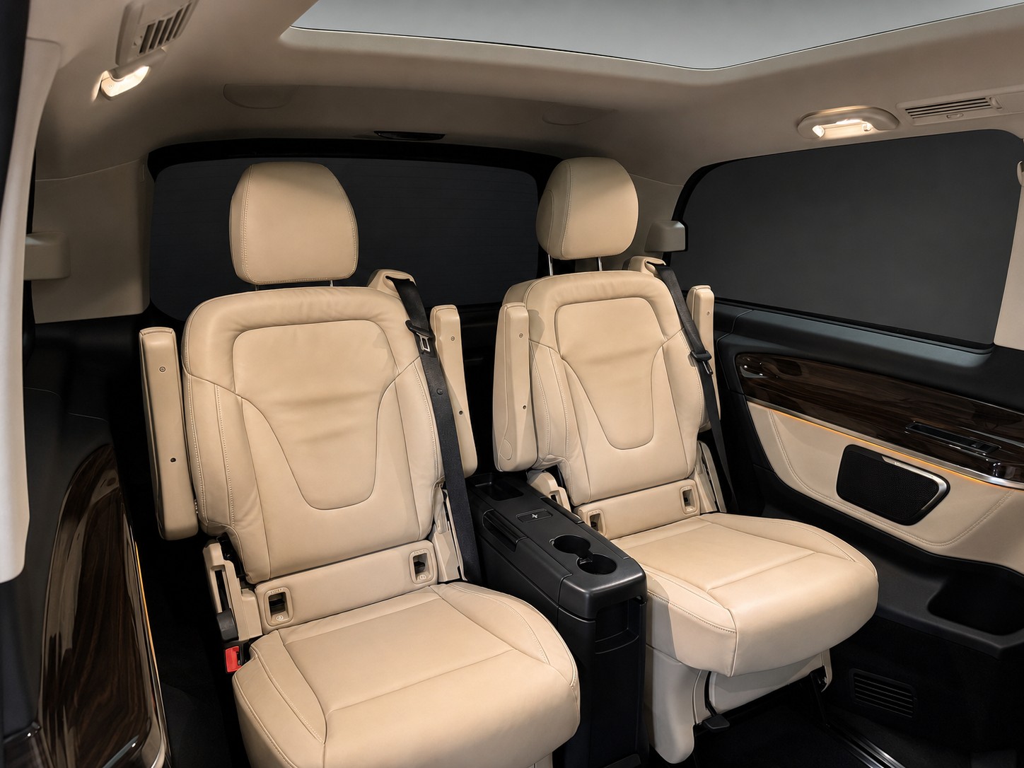 MERCEDES-BENZ Extralang Swiss Edition 4Matic 9G-Tronic-image-13