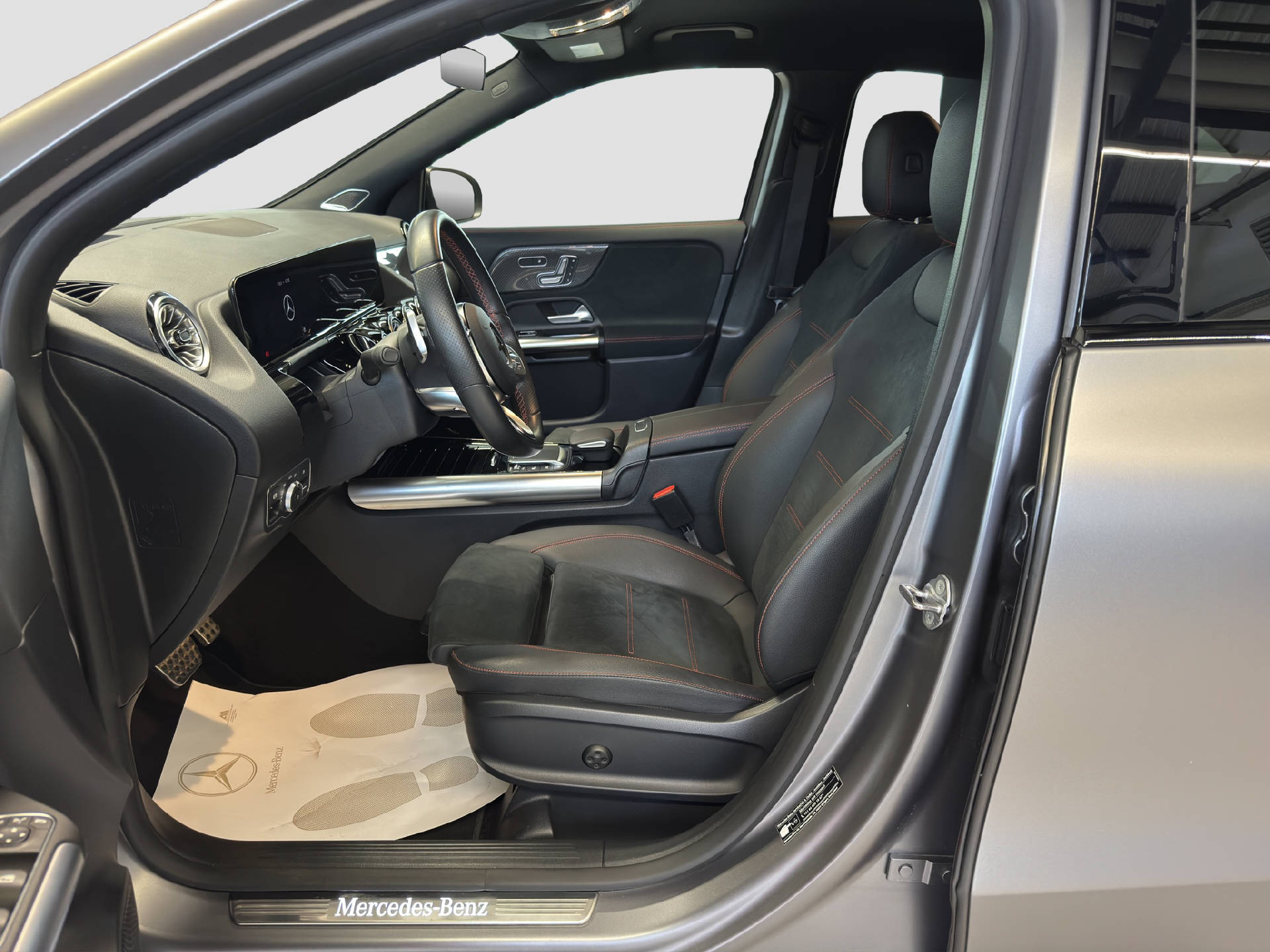 MERCEDES-BENZ GLA 250-image-6