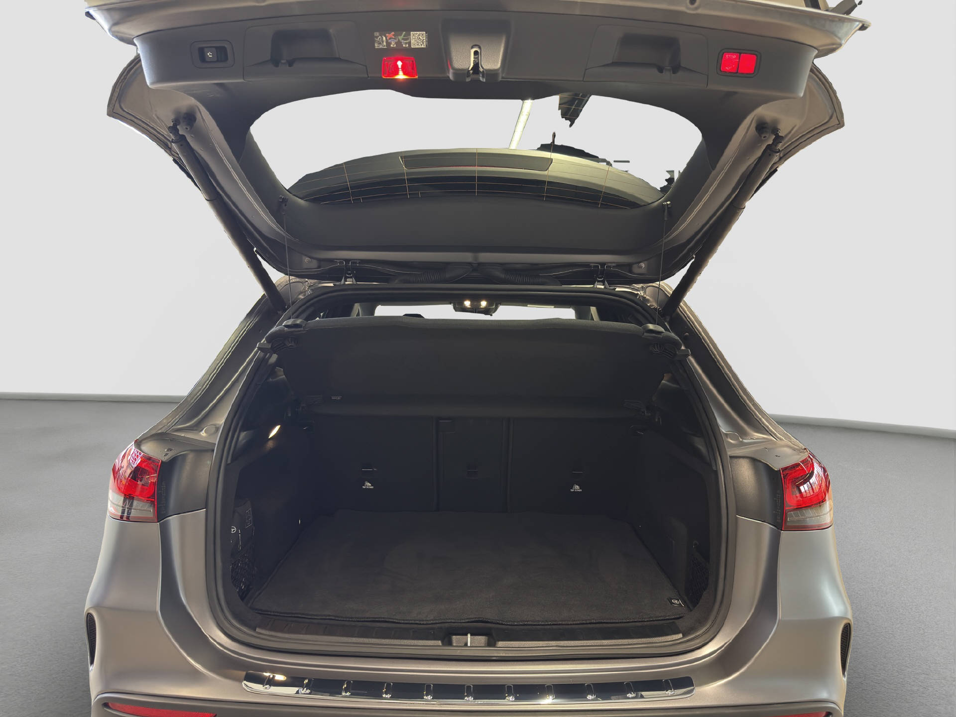 MERCEDES-BENZ GLA 250-image-14