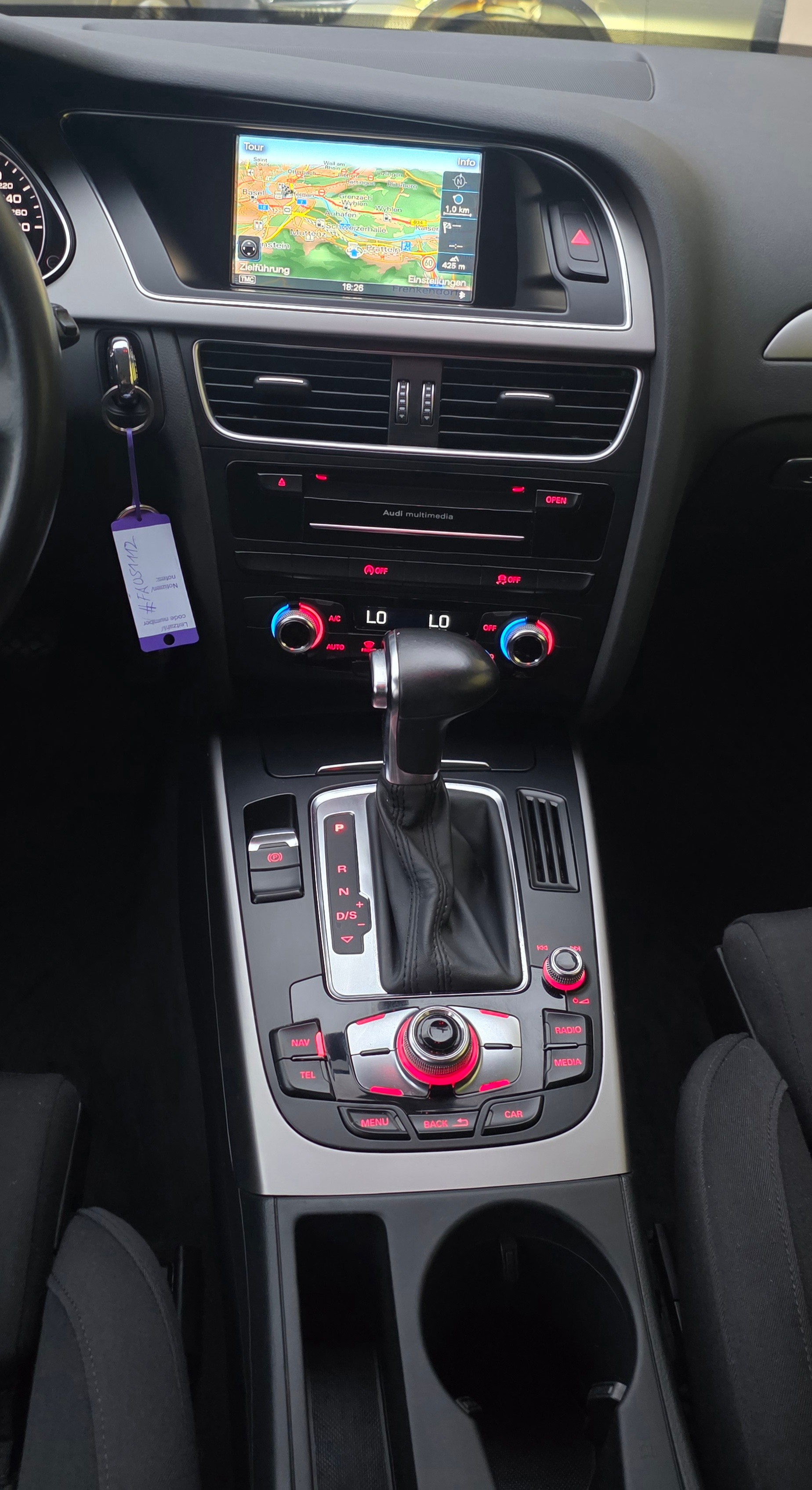 AUDI A4 Avant 2.0 TDI Attraction multitronic-image-10