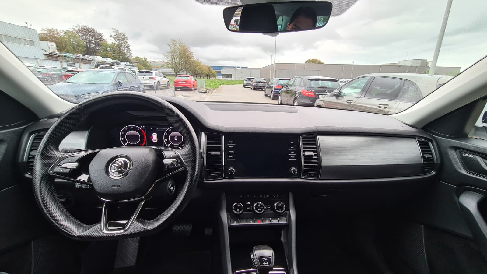 SKODA Kodiaq 2.0 TDI CR Ambition 4x4 DSG ** Gr-Navi ** RF-Kamera ** Sitzheizung ** Totwinkel-Assist ** Frisch Ab MFK **-image-16