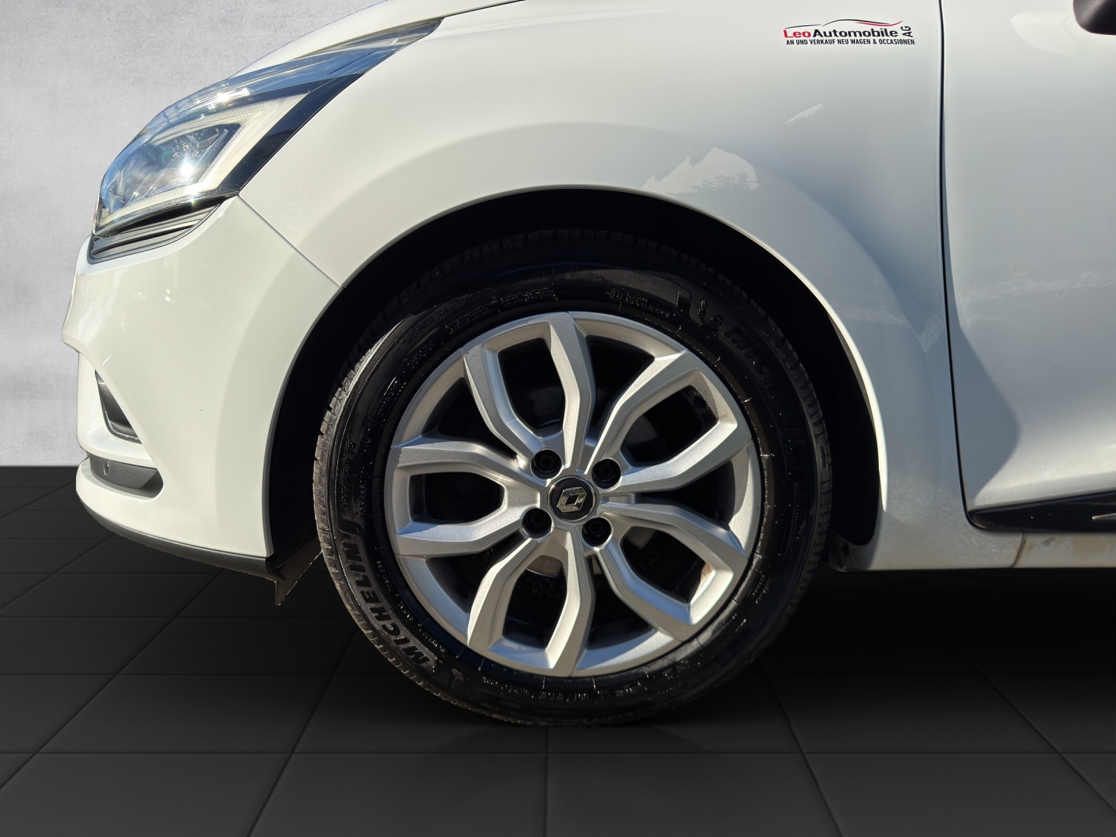 RENAULT Clio Grandtour 1.5 dCi Intens EDC-image-19