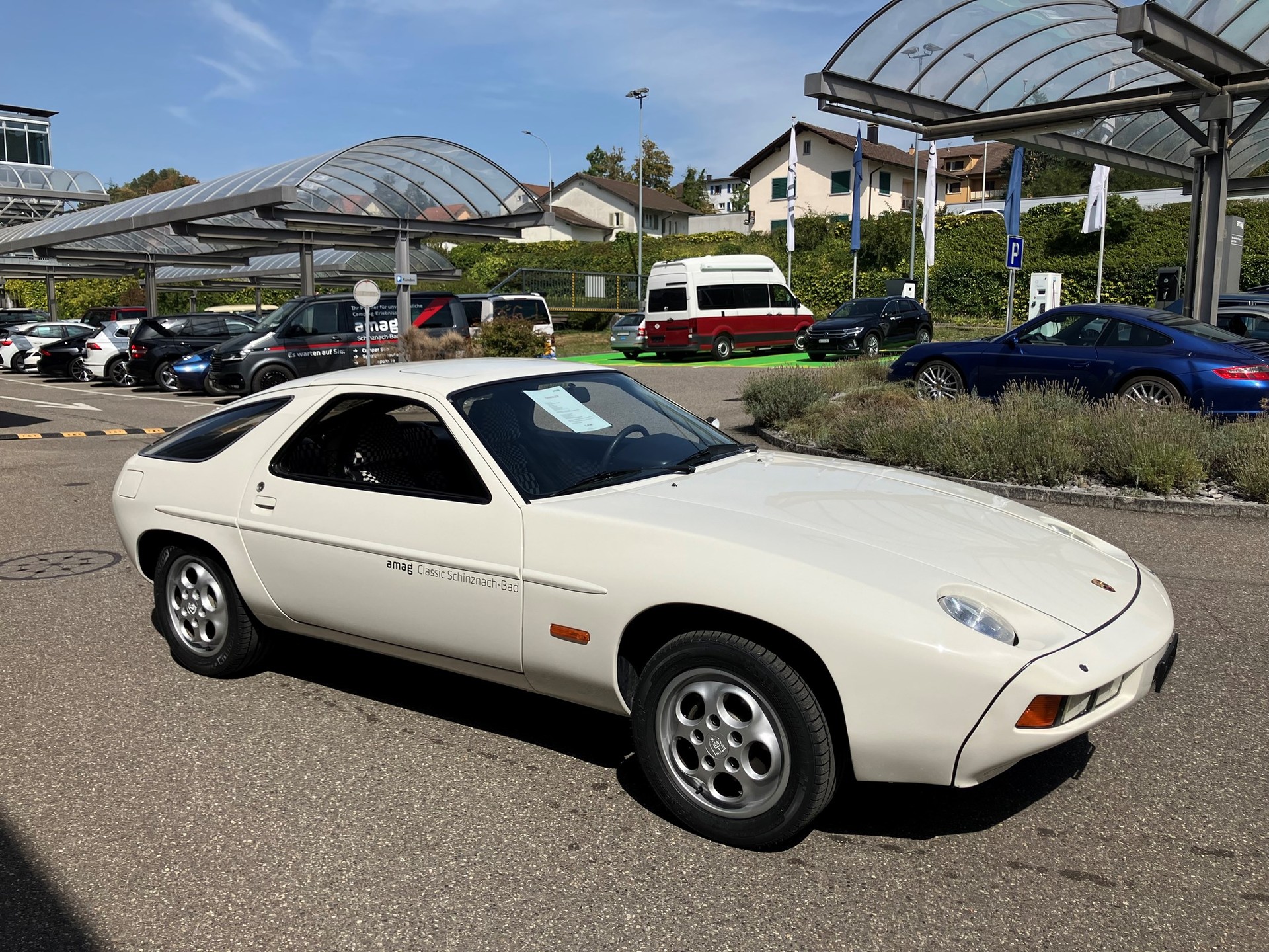 PORSCHE 928-image-2