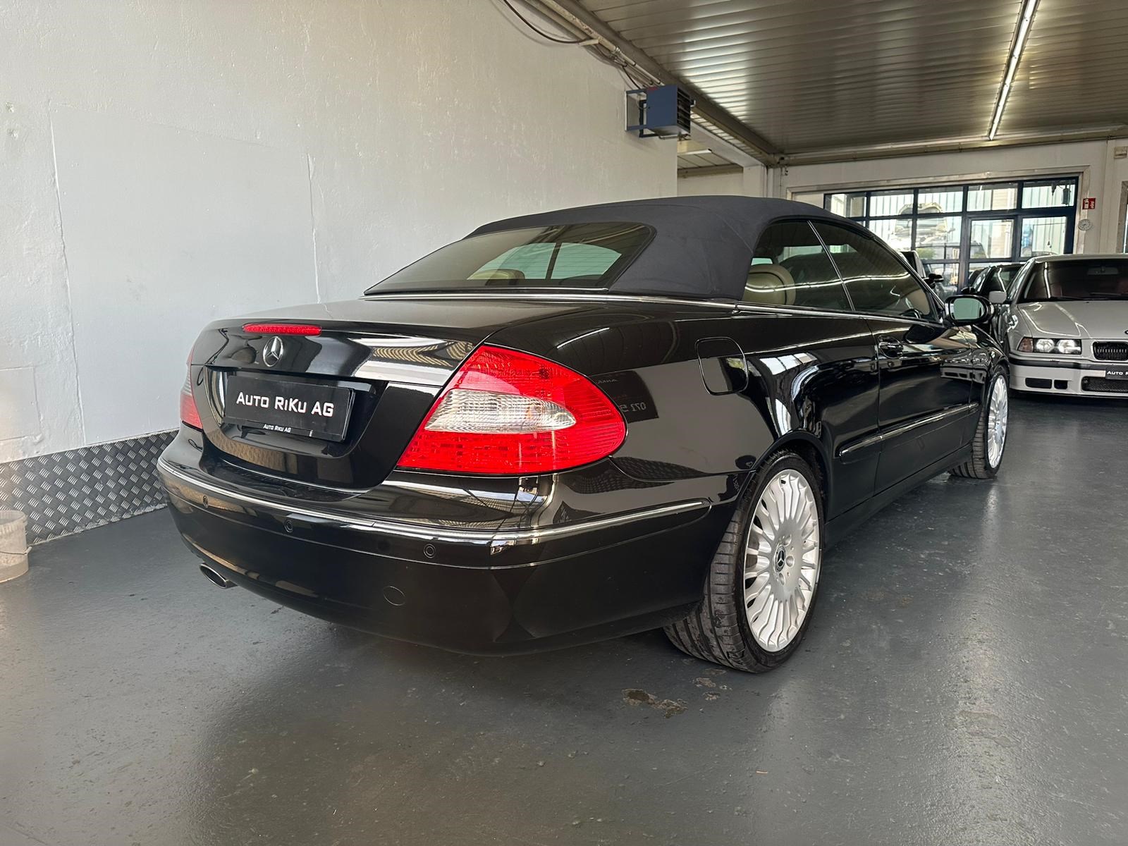 MERCEDES-BENZ CLK 350 Elégance 7G-Tronic-image-15