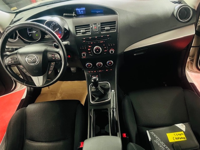 MAZDA 3 2.2 16V CD Sport-image-15