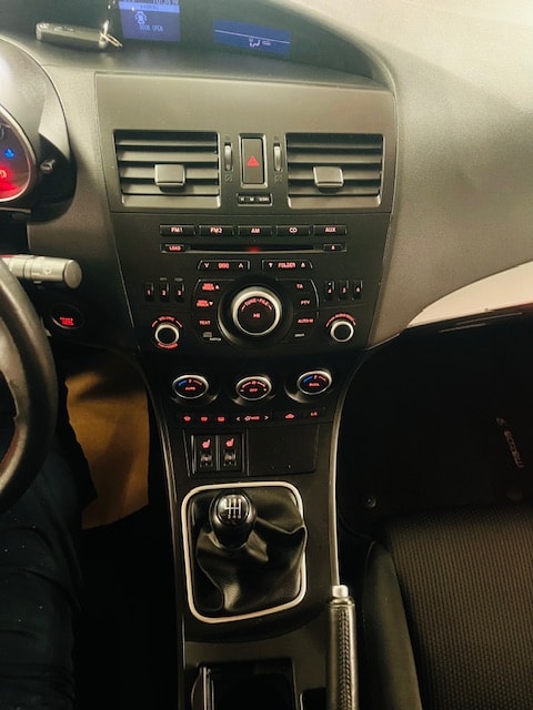MAZDA 3 2.2 16V CD Sport-image-12