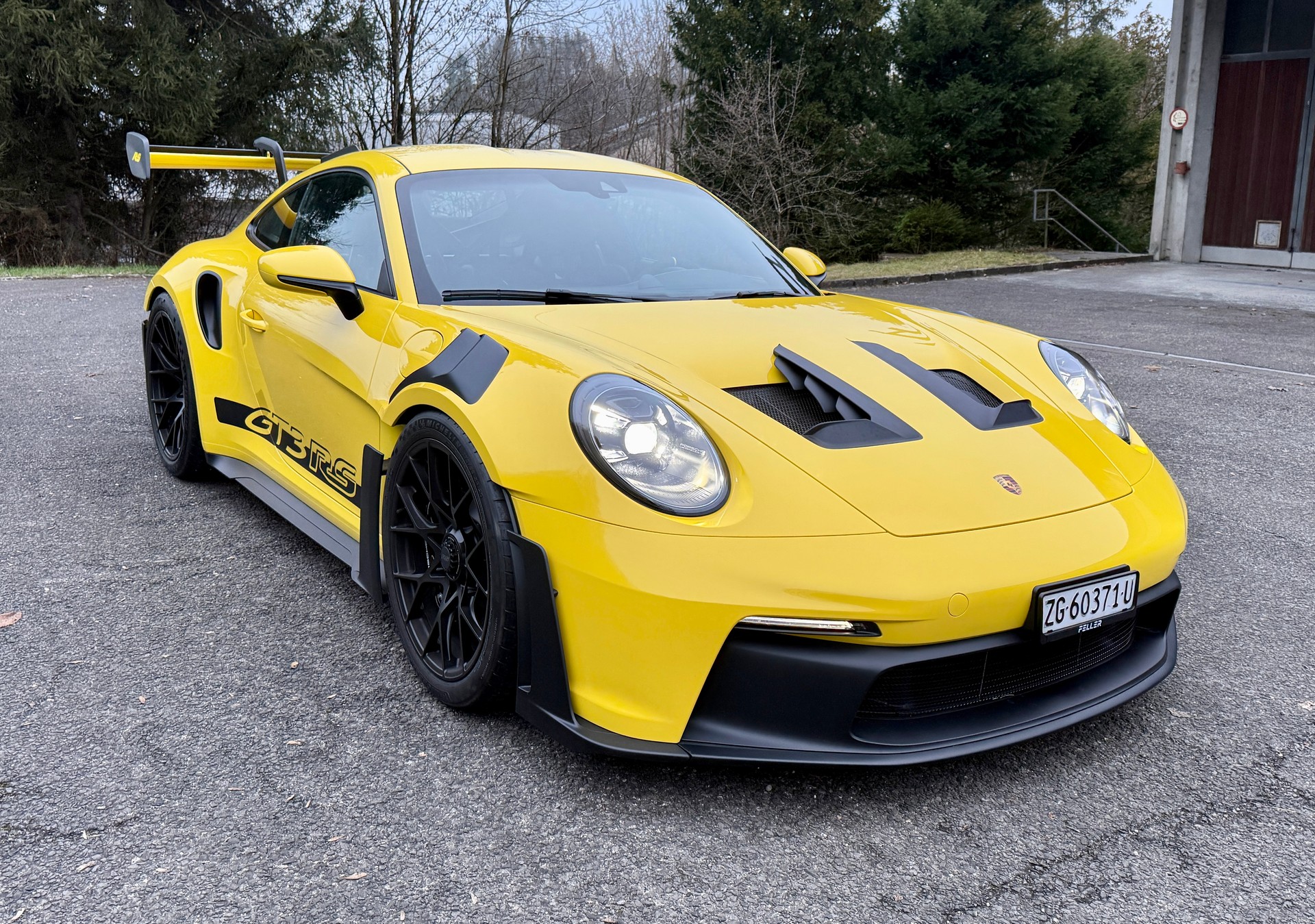 PORSCHE 911 GT3 RS-image-2