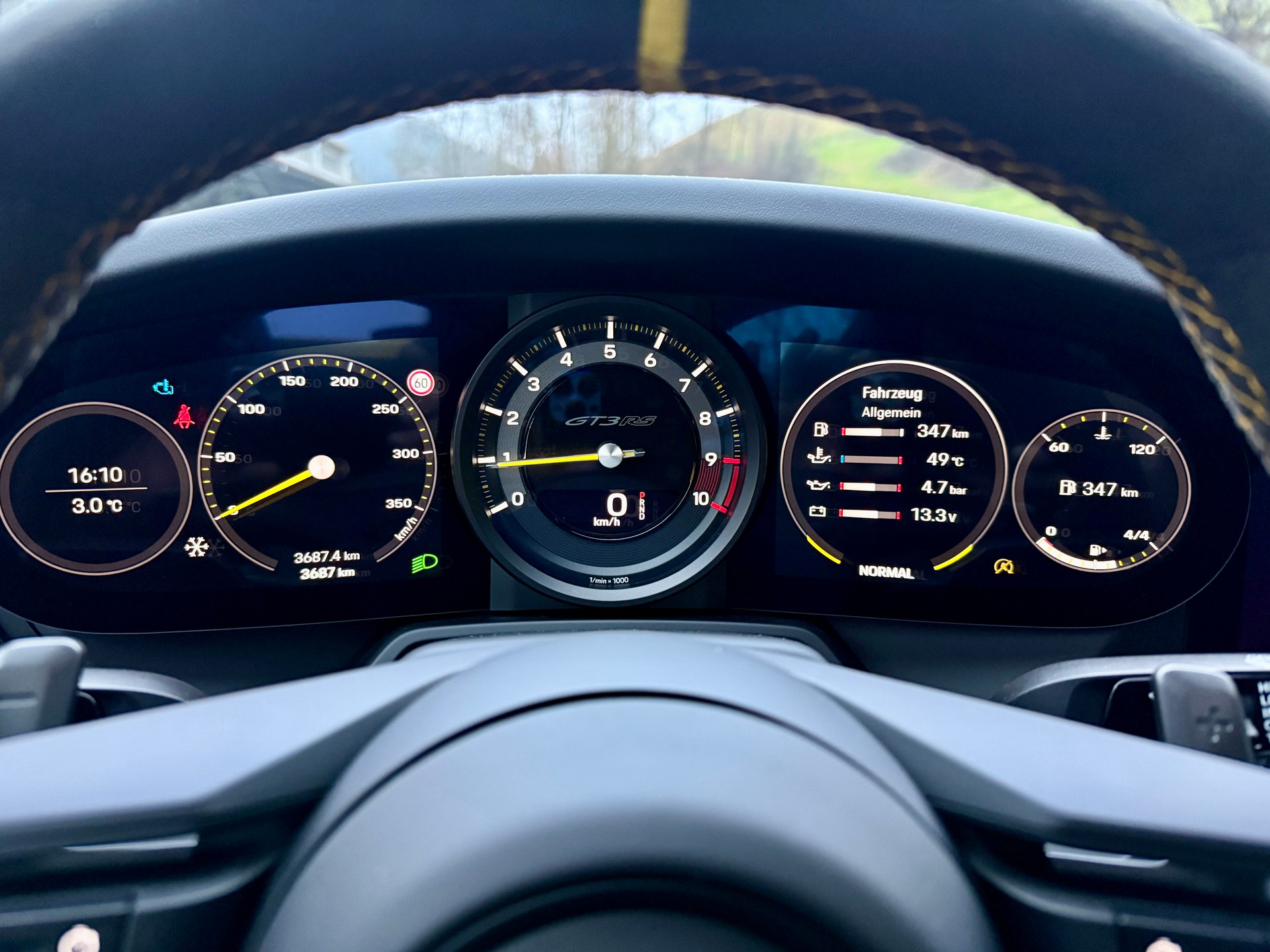 PORSCHE 911 GT3 RS-image-12