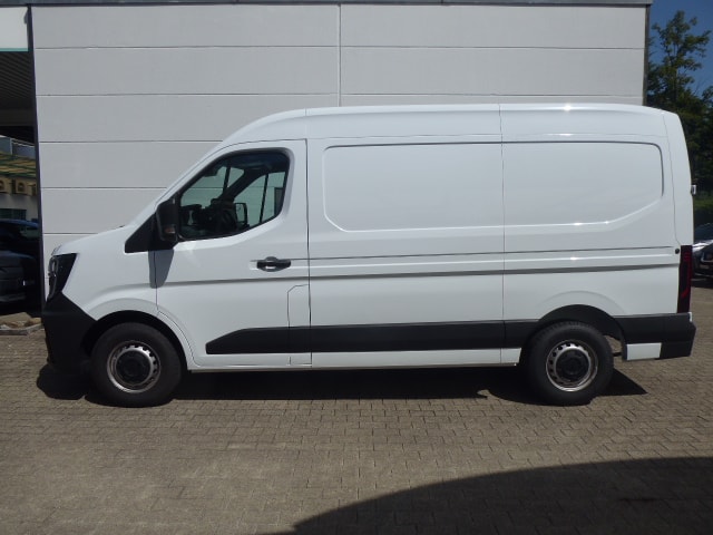 RENAULT Master T35 2.0 Blue dCi 130 L2H2 Advance-image-1