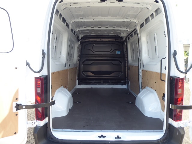 RENAULT Master T35 2.0 Blue dCi 130 L2H2 Advance-image-12
