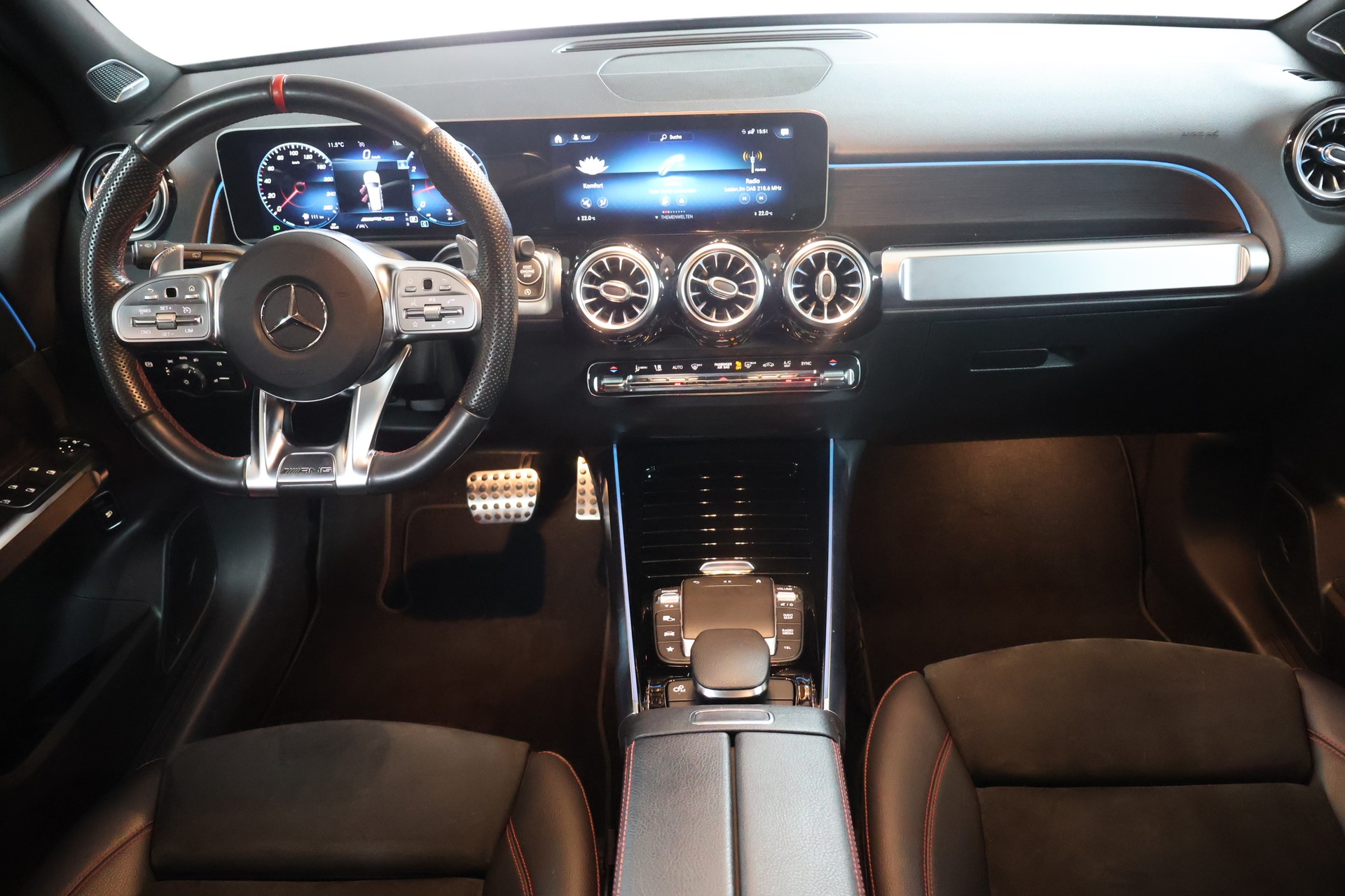 MERCEDES-BENZ GLB 35 AMG 4Matic 8G-Tronic-image-9