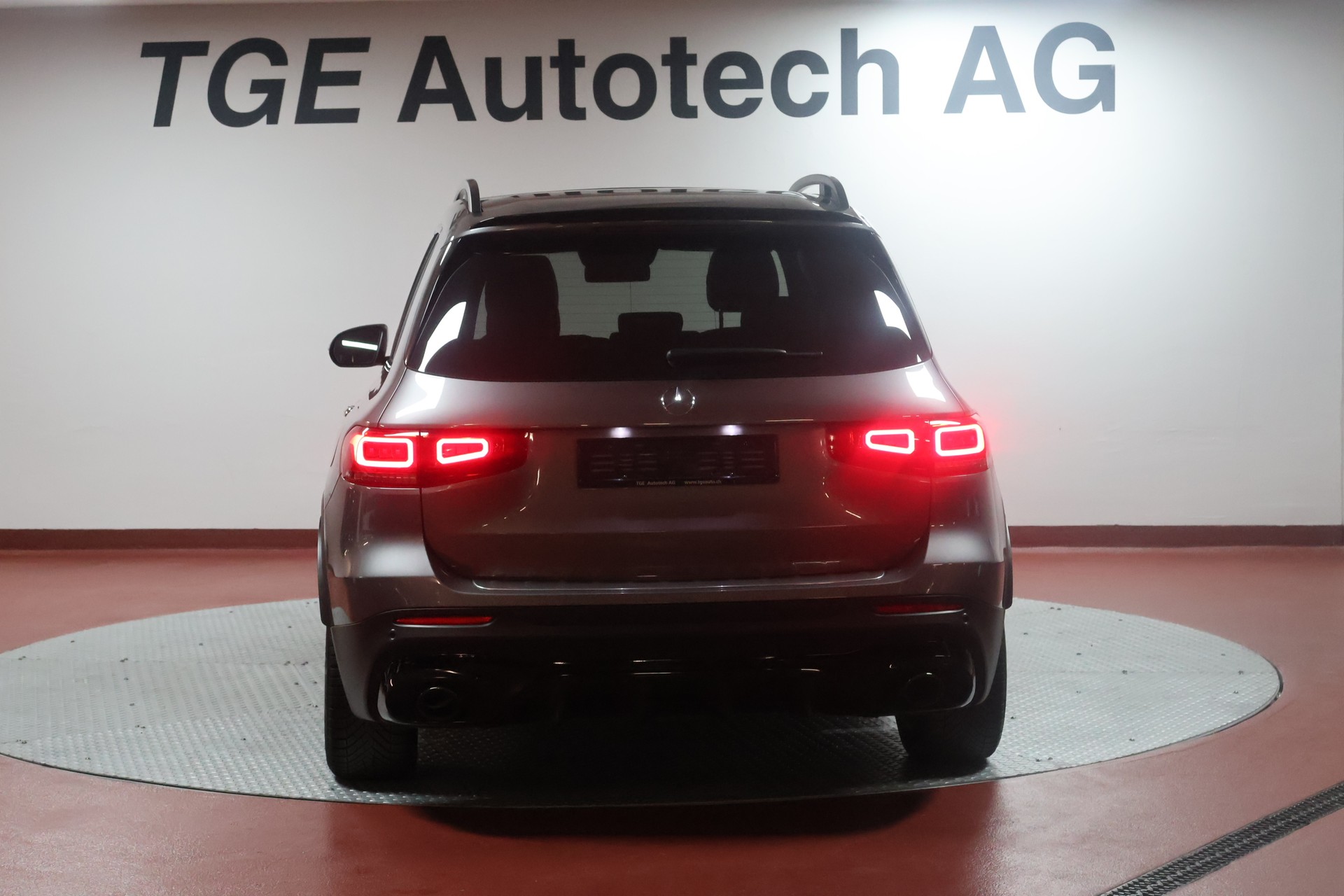 MERCEDES-BENZ GLB 35 AMG 4Matic 8G-Tronic-image-18