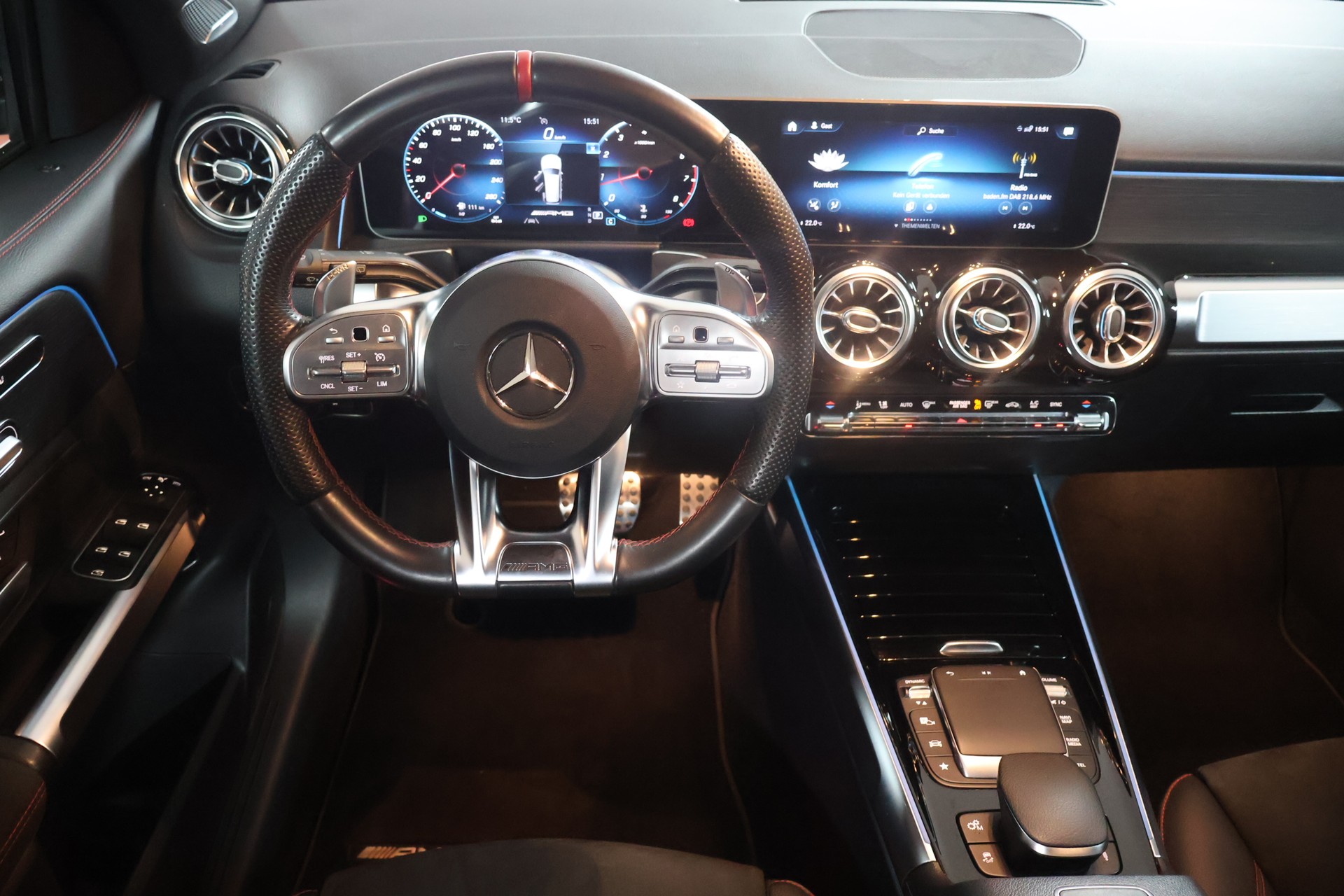 MERCEDES-BENZ GLB 35 AMG 4Matic 8G-Tronic-image-8