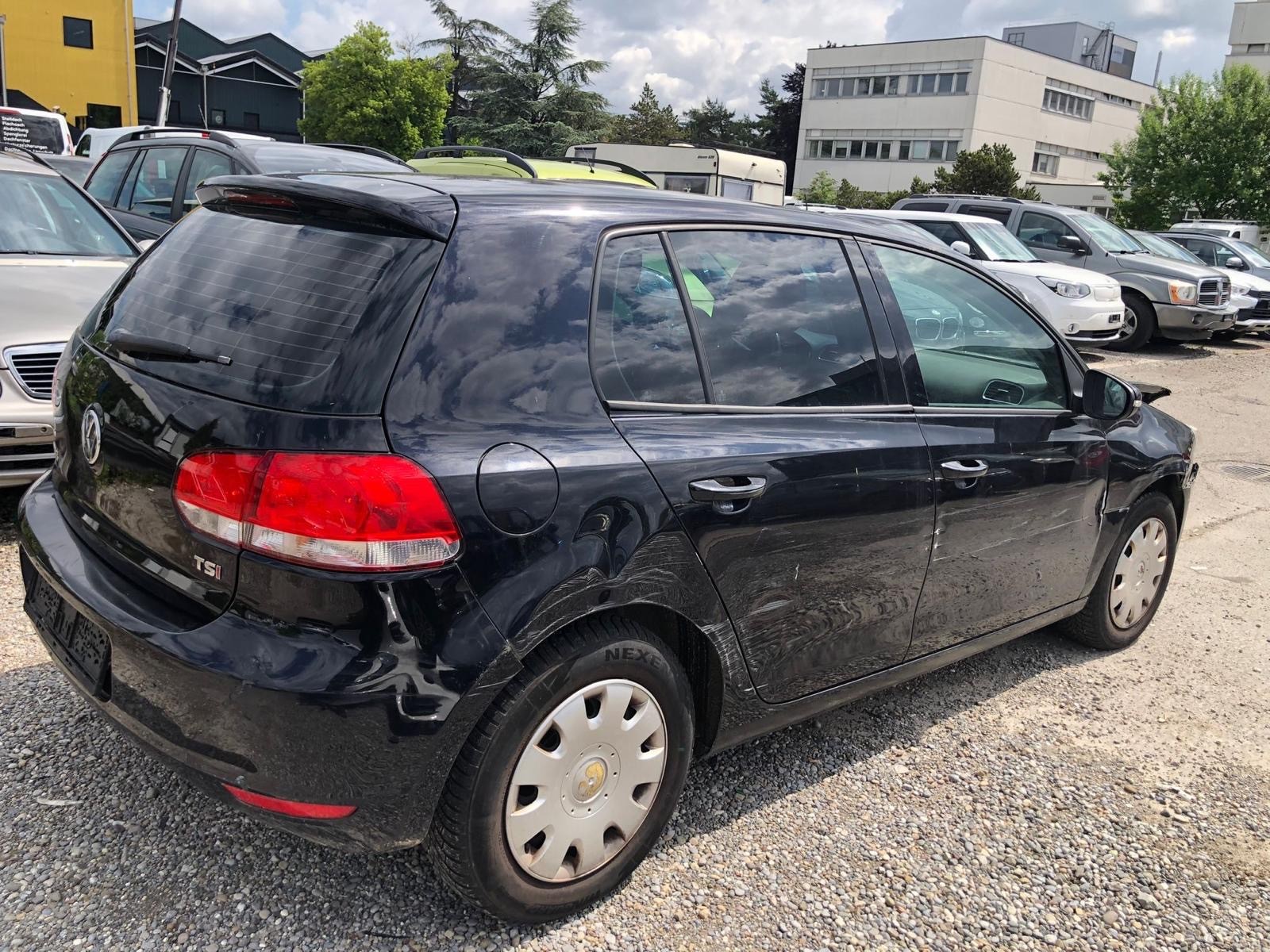 VW Golf 1.4 TSI Trendline-image-9
