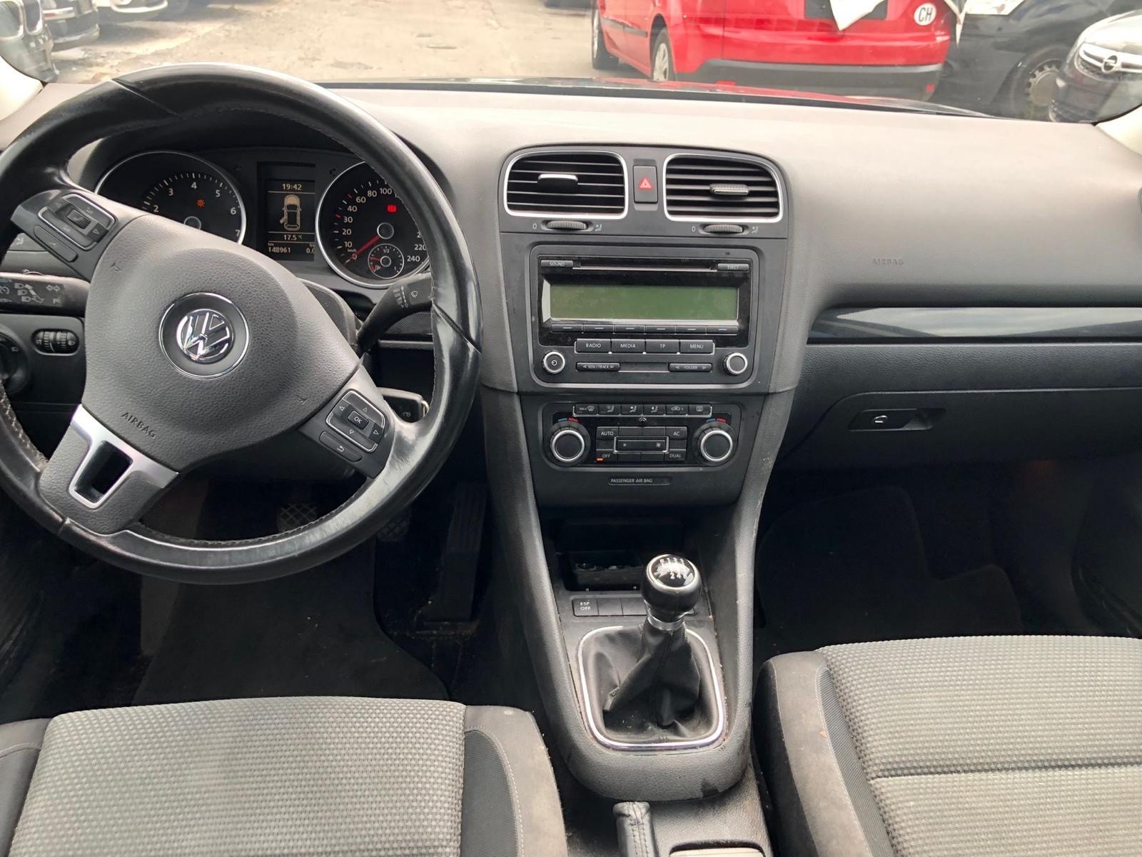 VW Golf 1.4 TSI Trendline-image-3