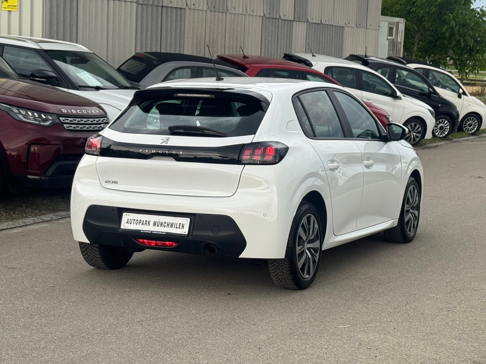 PEUGEOT 208 1.5 BlueHDi Active-image-2