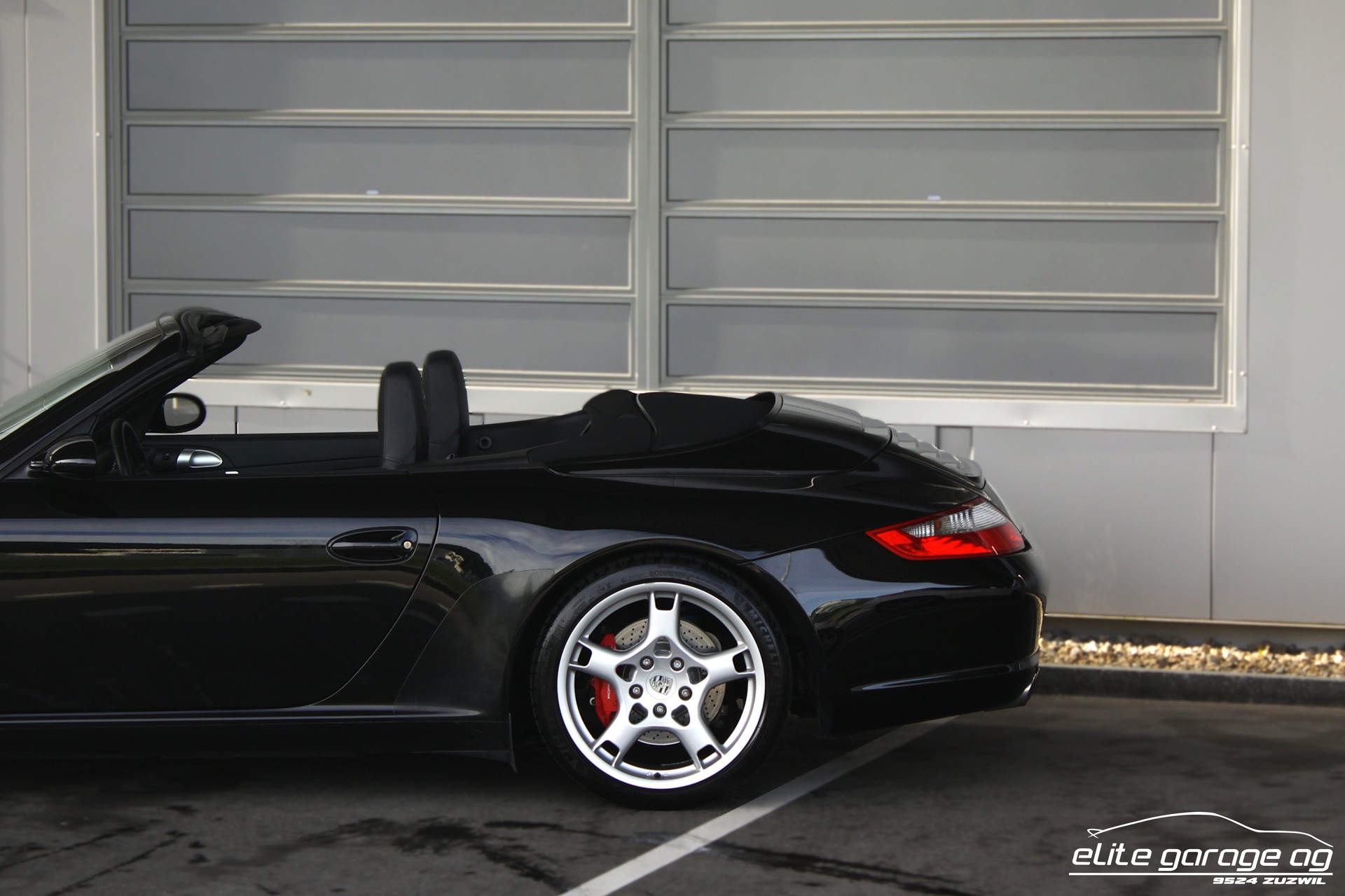 PORSCHE 911 Cabrio Carrera S-image-12