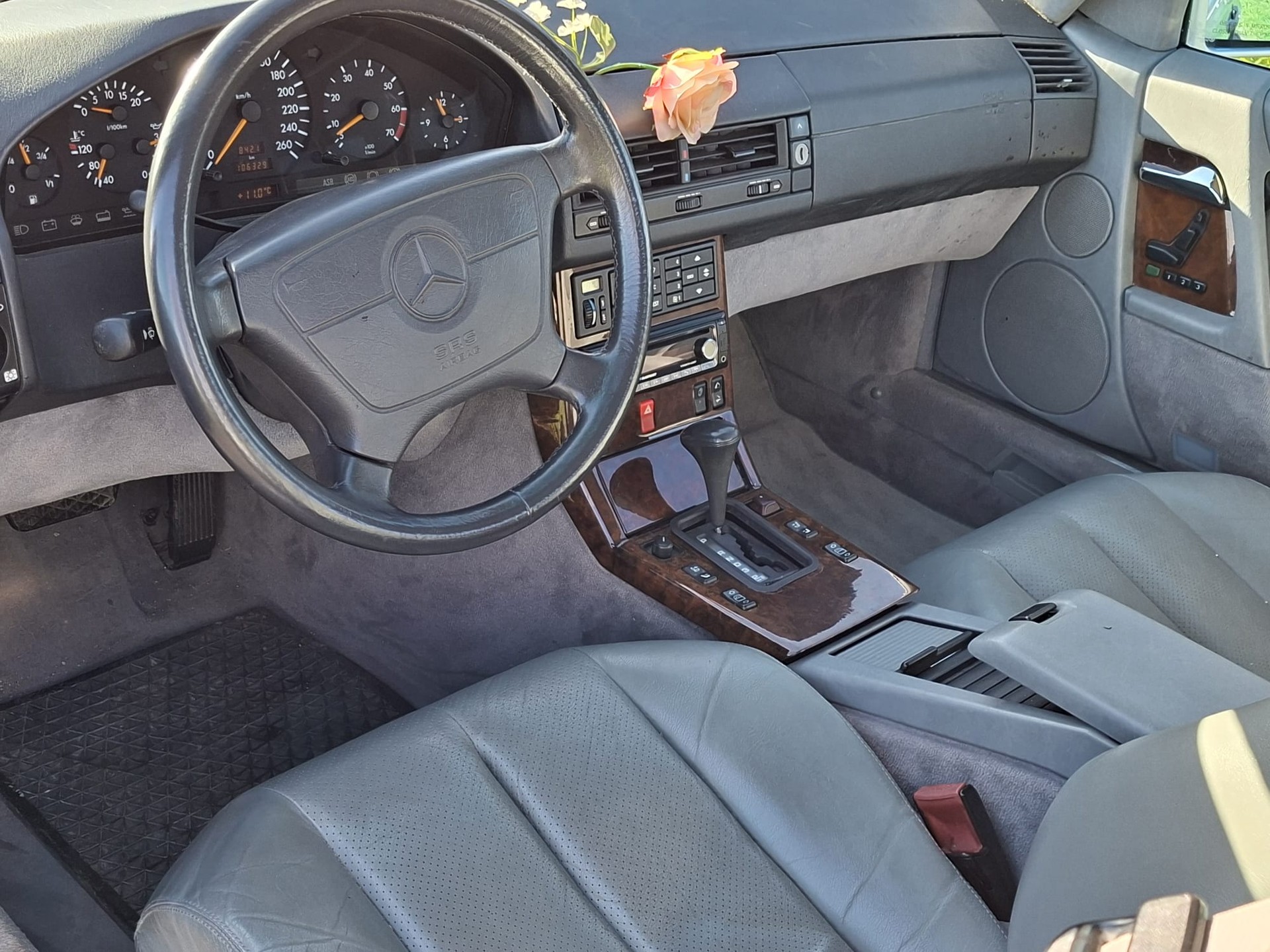 MERCEDES-BENZ SL 500-image-5