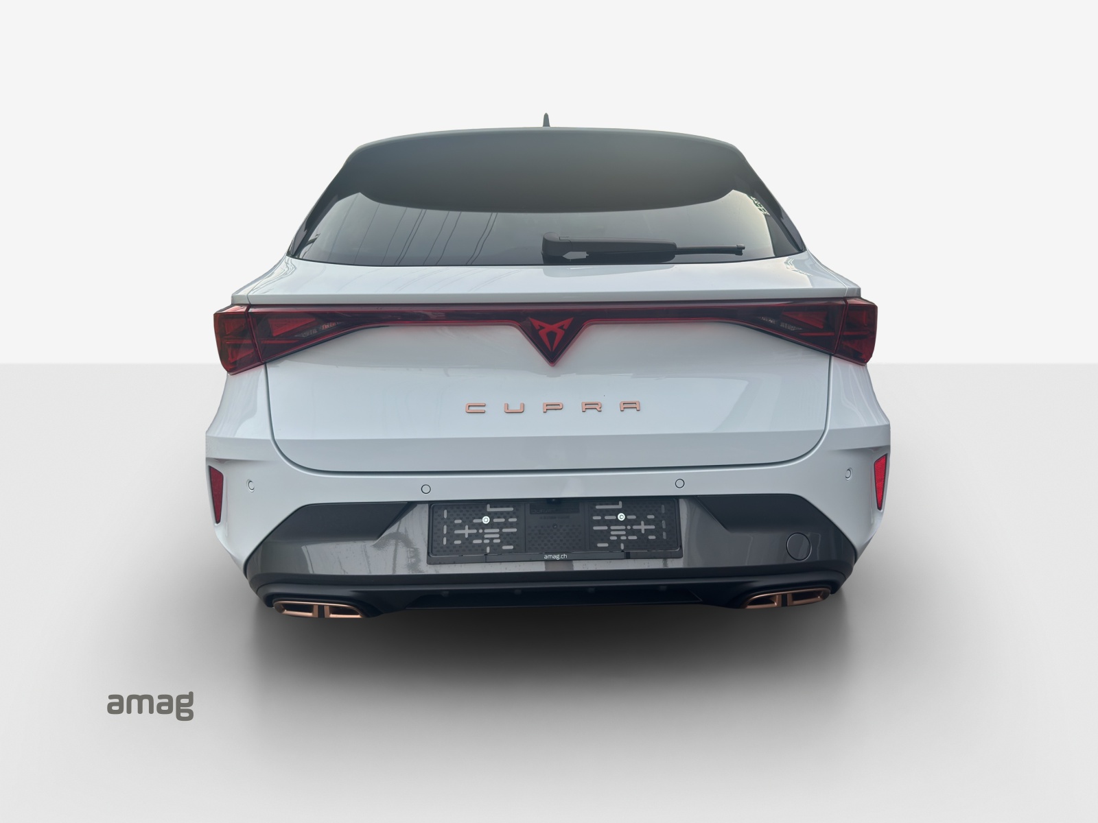 CUPRA LEON ST 1.5 e-HYBRID pHEV Extreme DSG-image-3