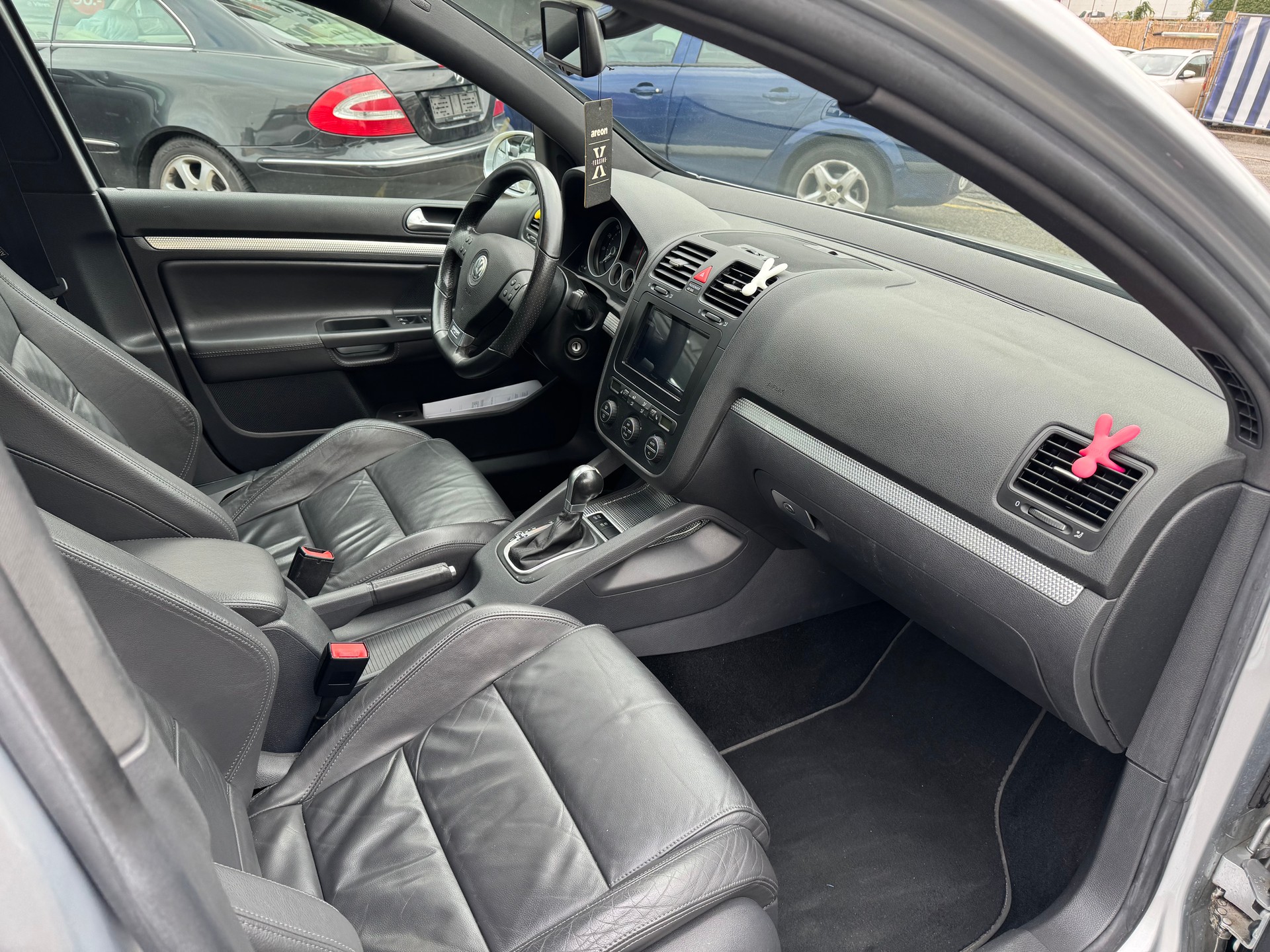 VW Golf R32 4Motion-image-11