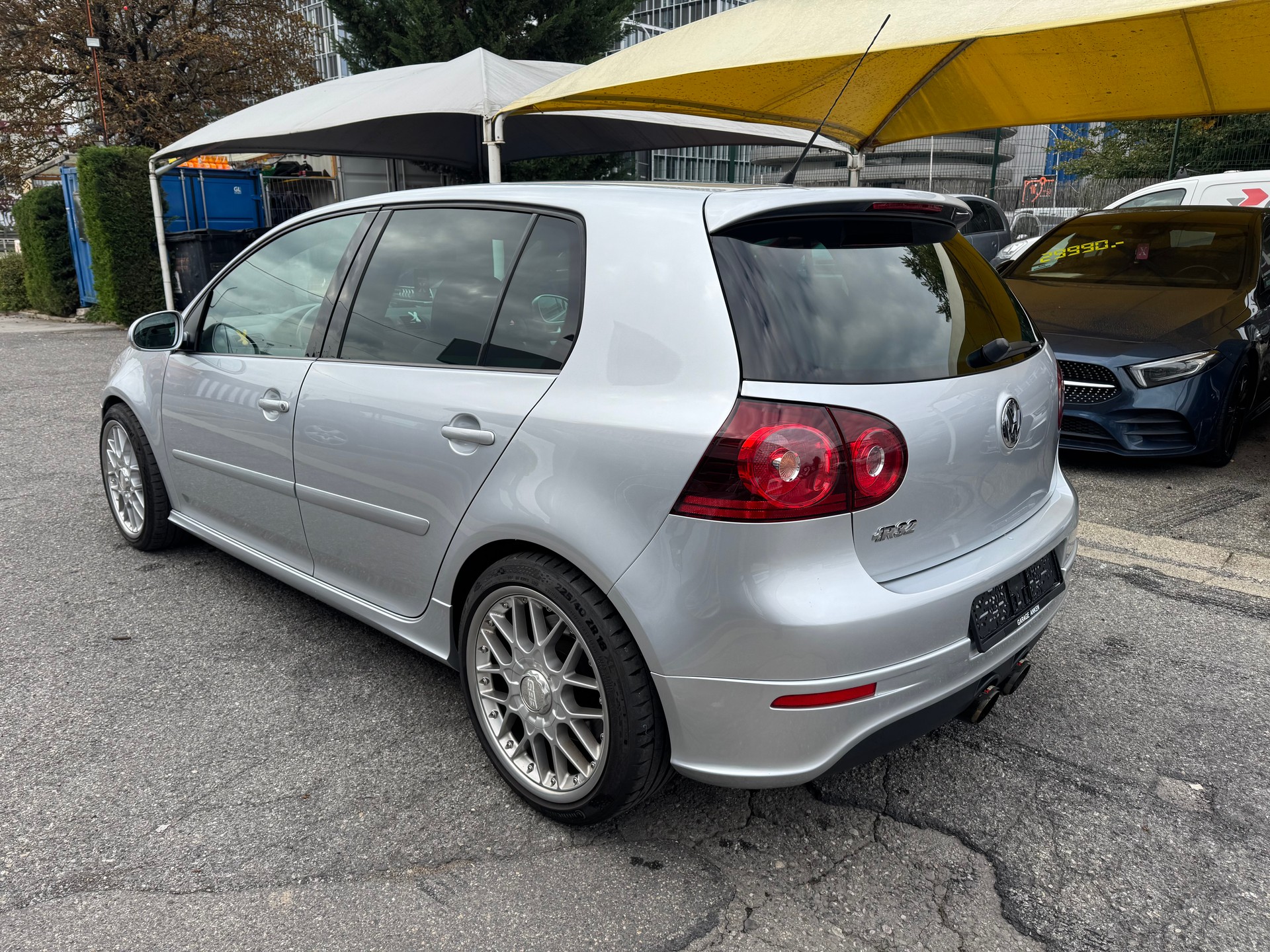 VW Golf R32 4Motion-image-2