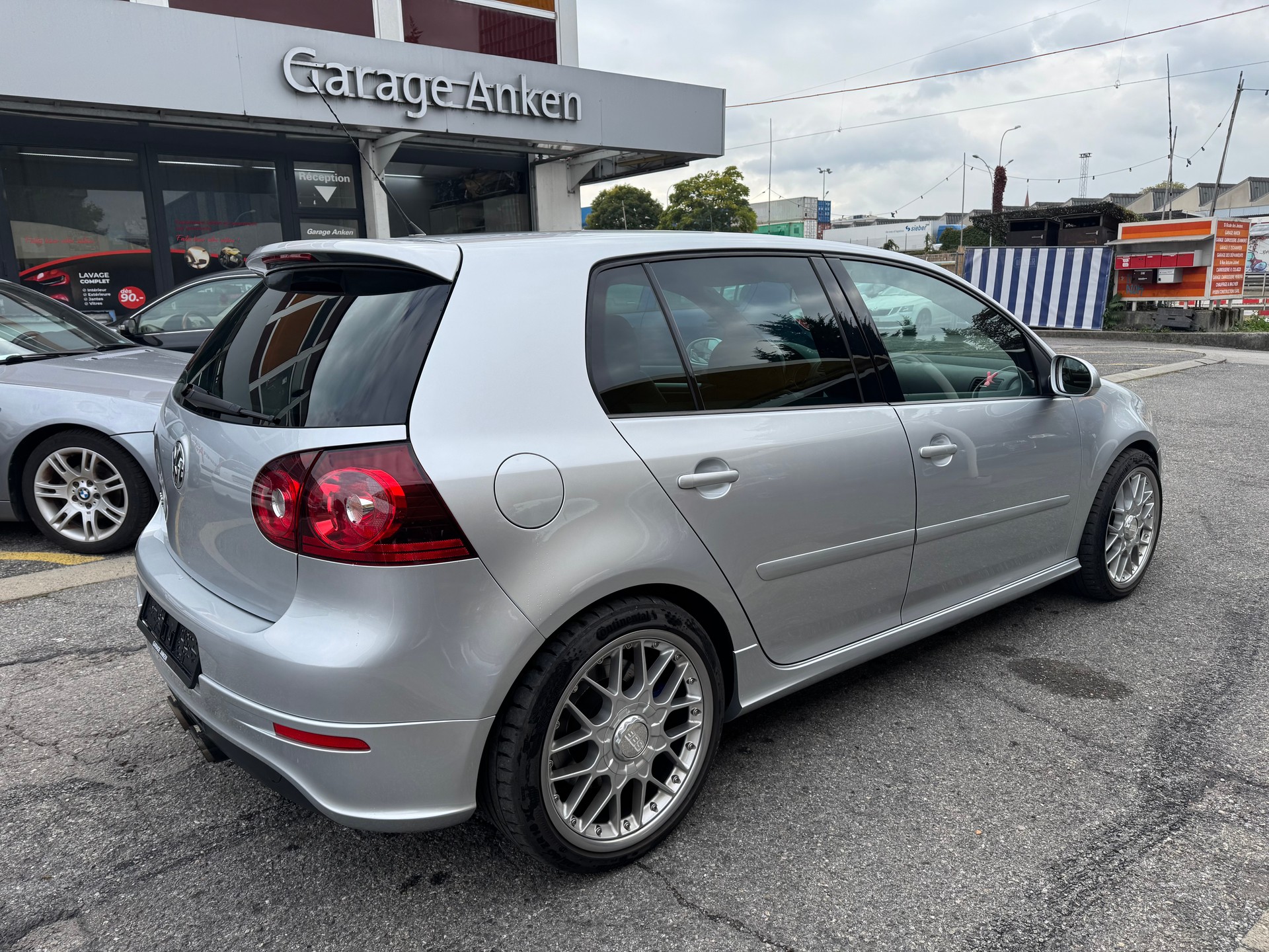 VW Golf R32 4Motion-image-1