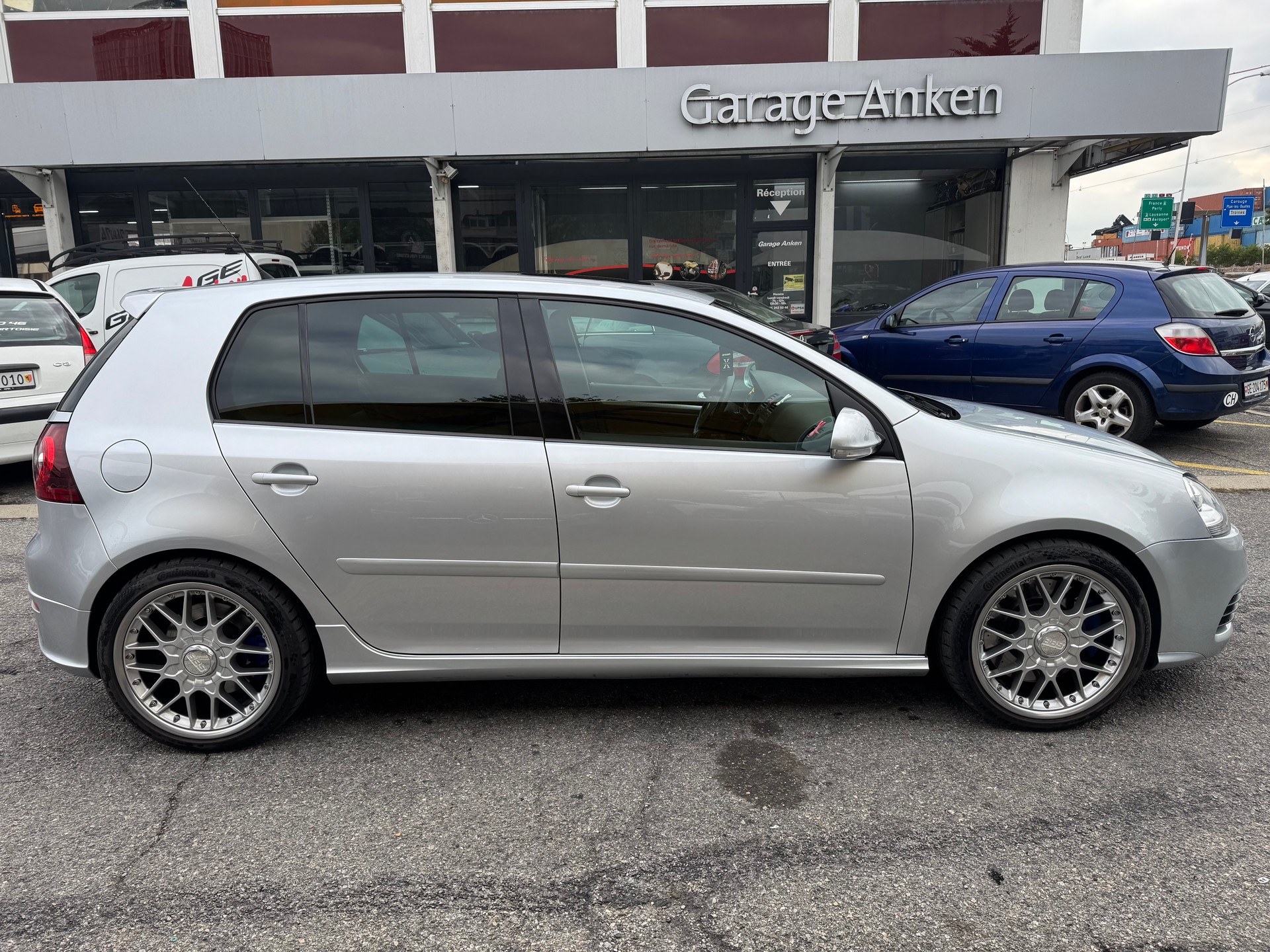 VW Golf R32 4Motion-image-8
